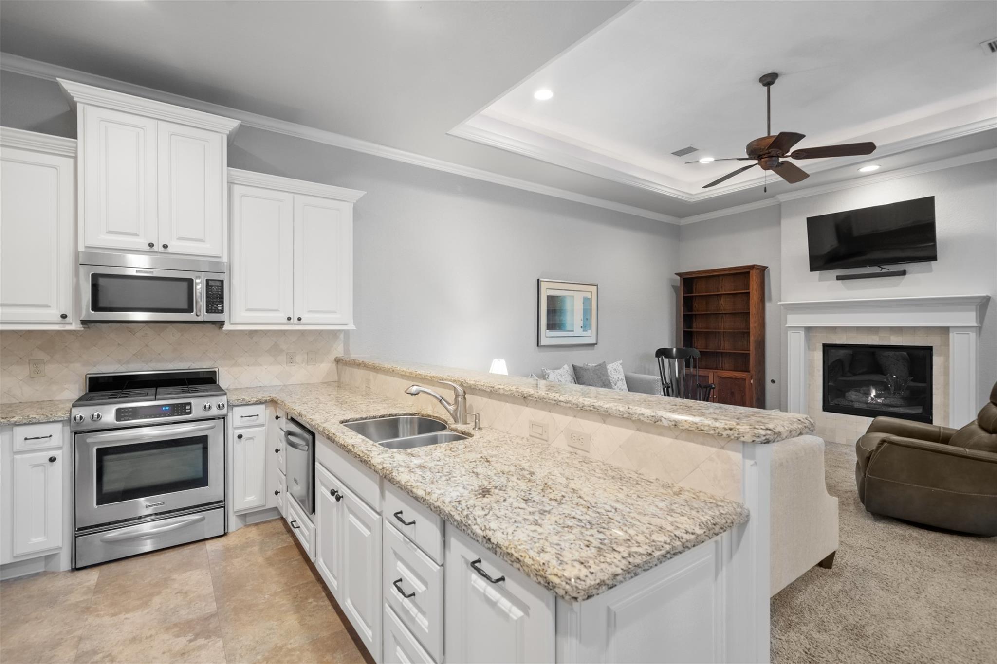 102 Ridge Lake Lane