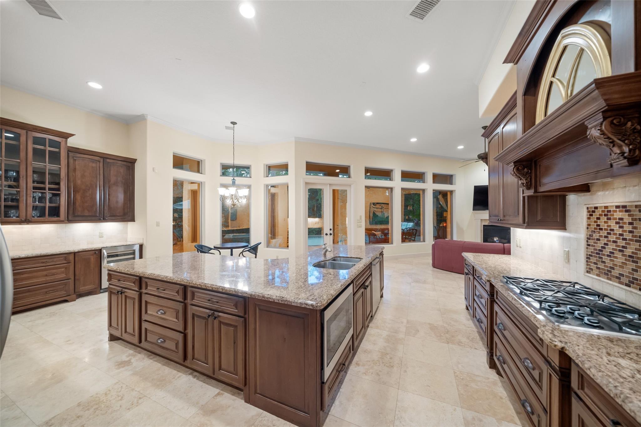 102 Ridge Lake Lane