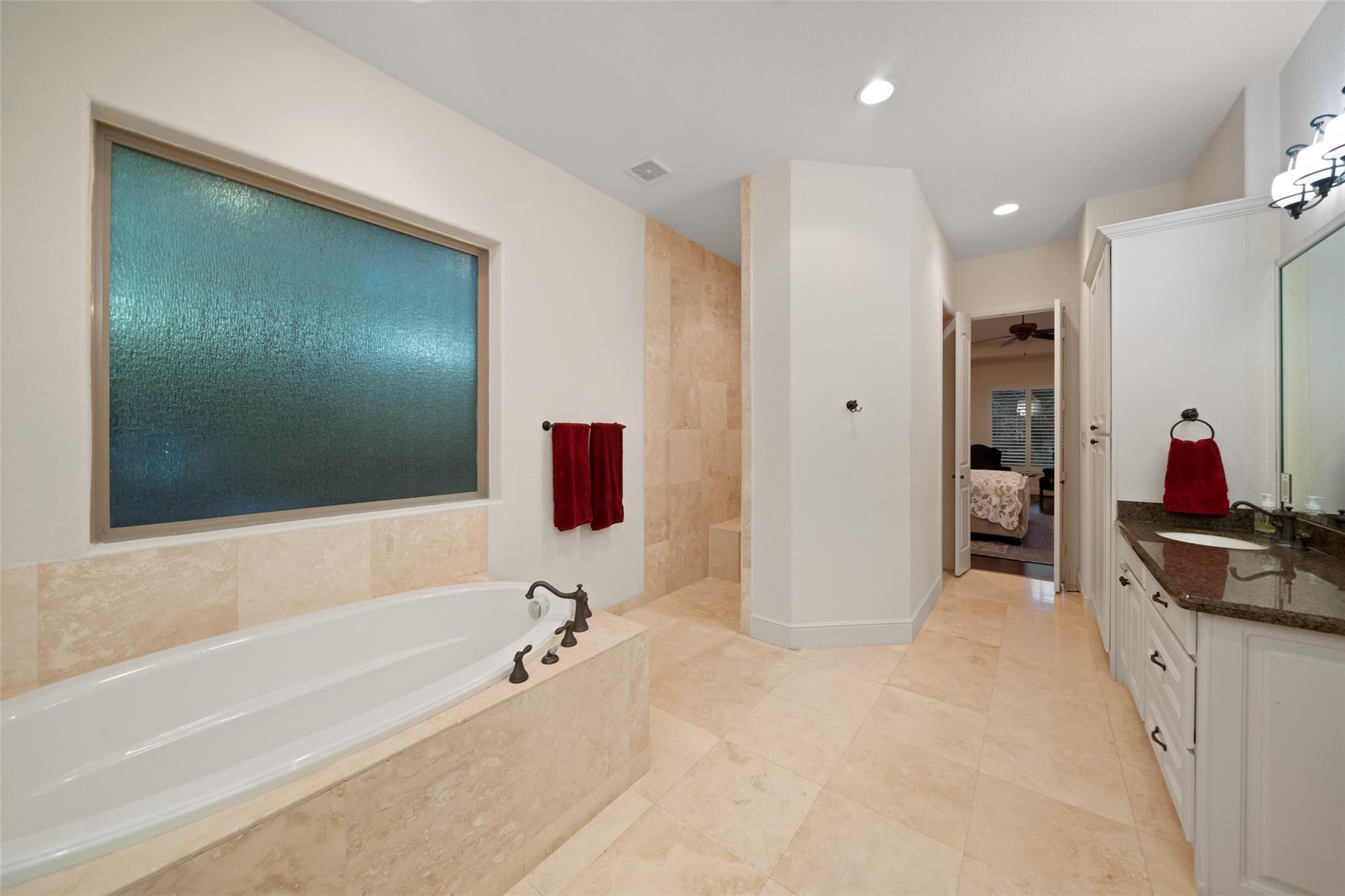 102 Ridge Lake Lane