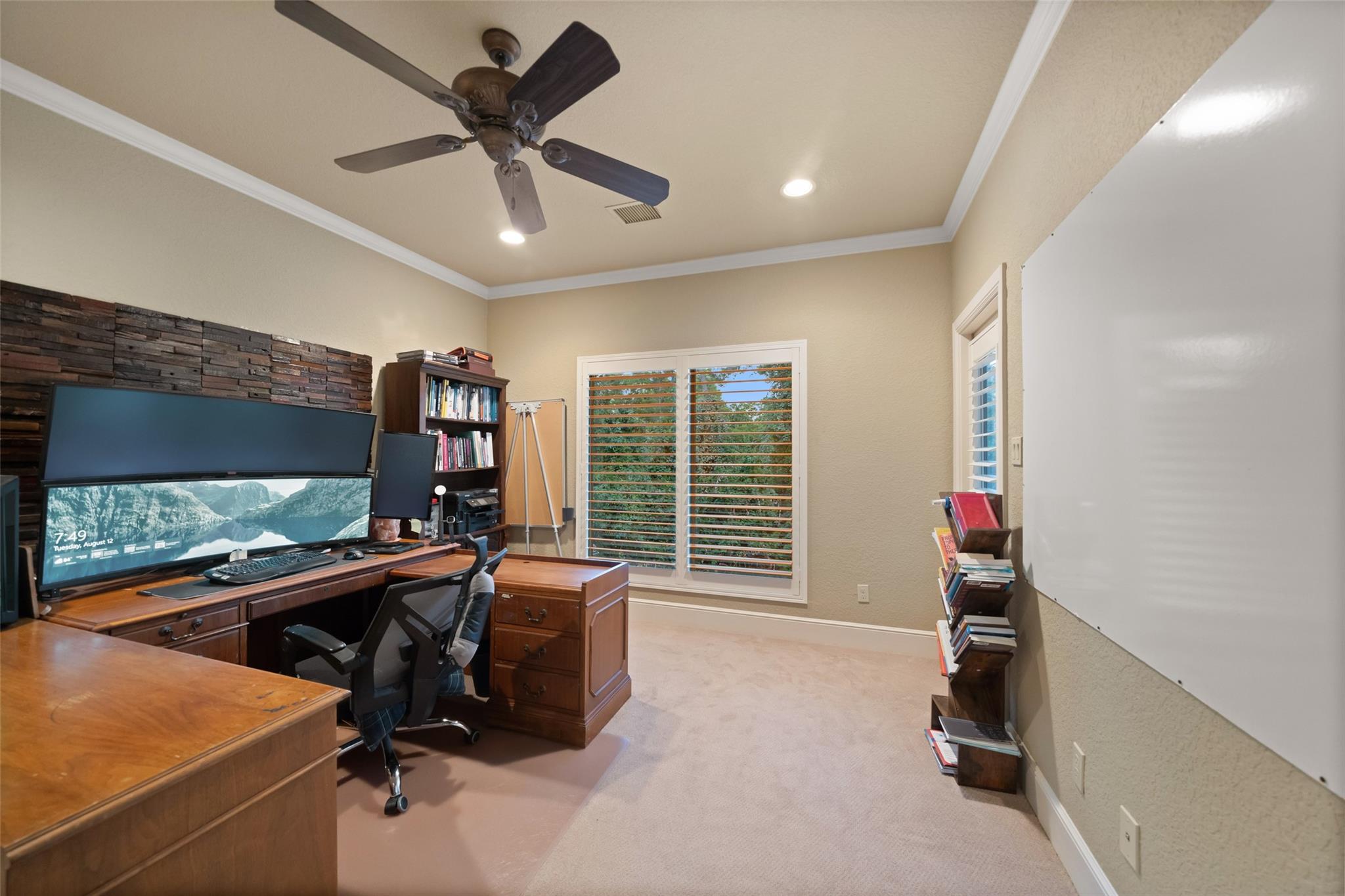 102 Ridge Lake Lane