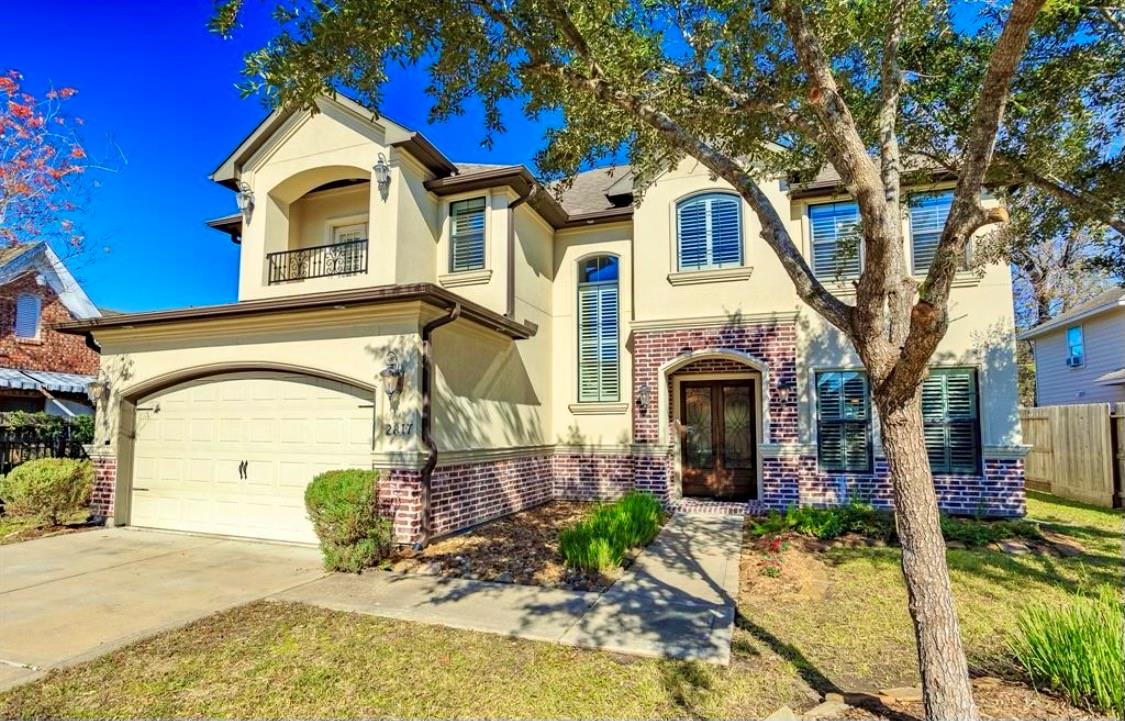 2817 Rosewood Street