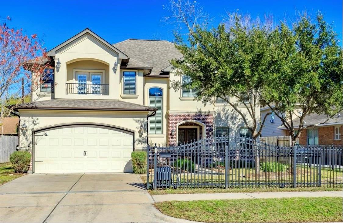 2817 Rosewood Street