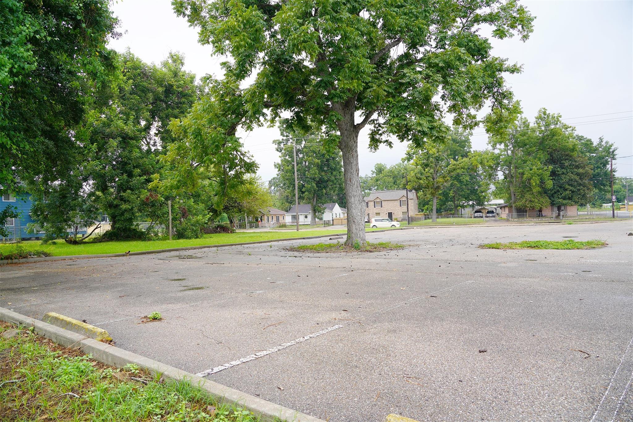 972 W Little York Rd Road NW