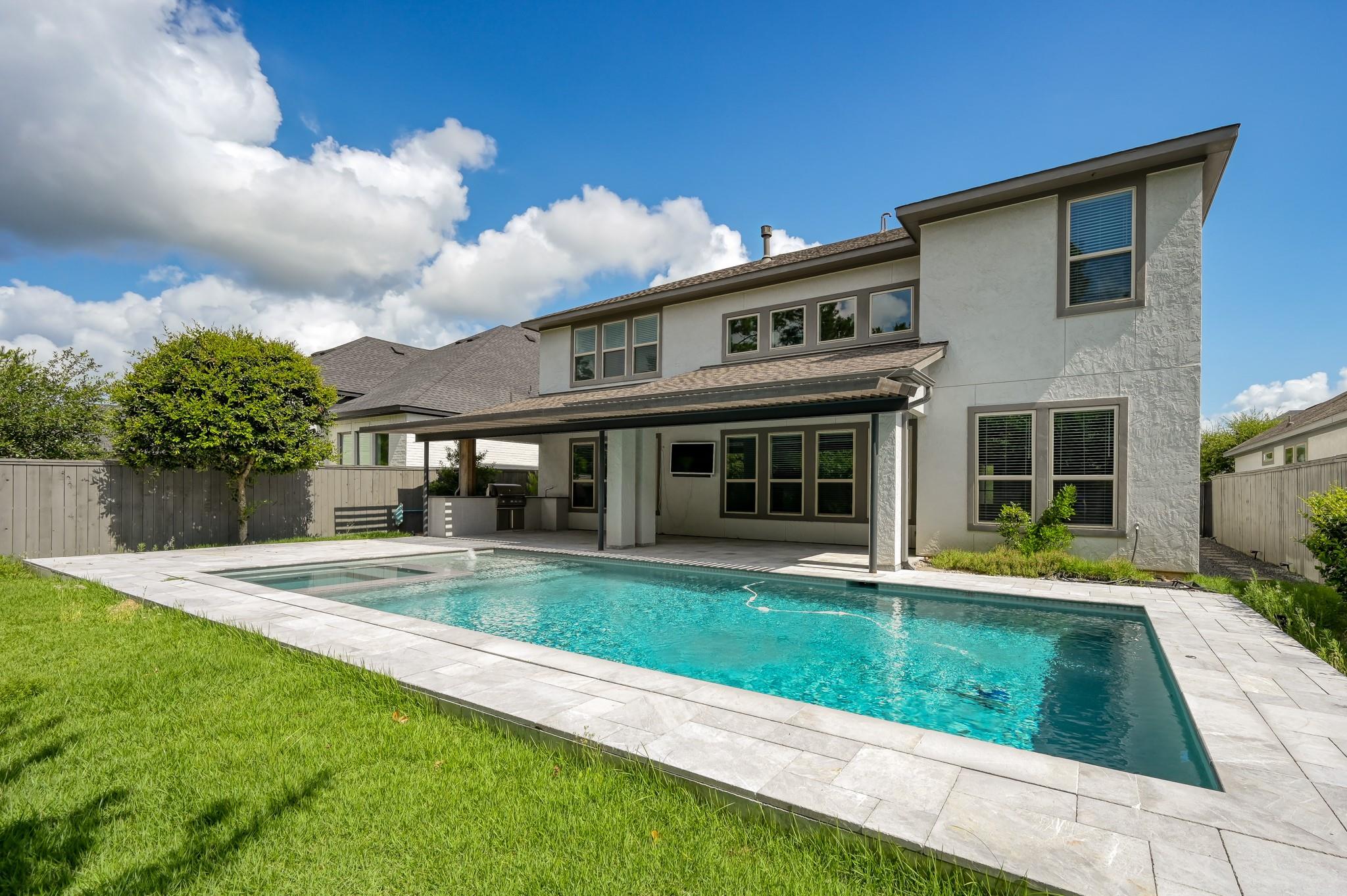 41 Snowdrop Lily Drive