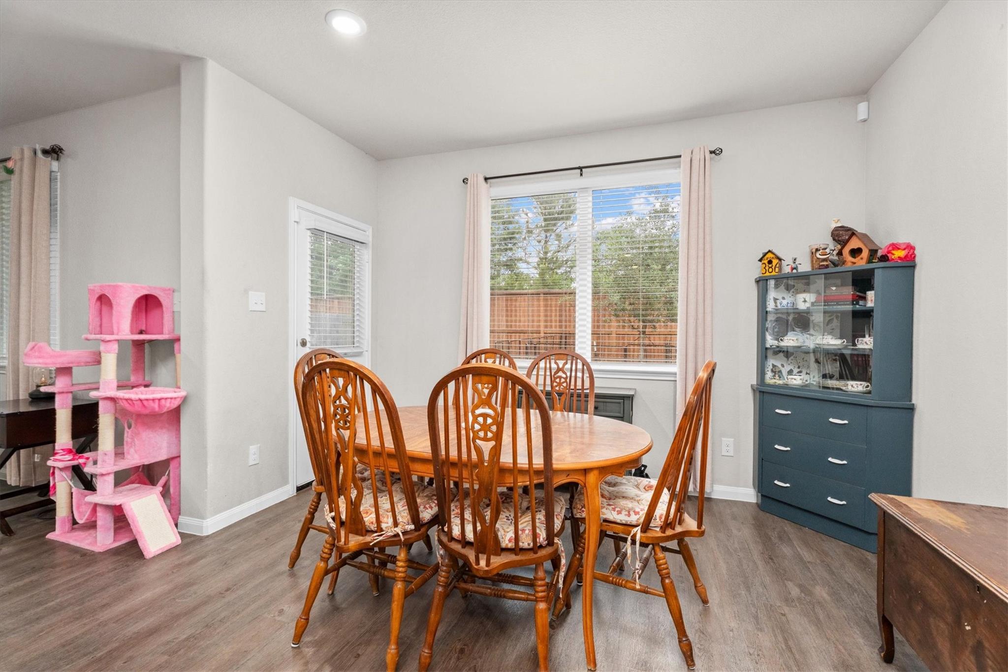 1325 Mount Bassie Trail