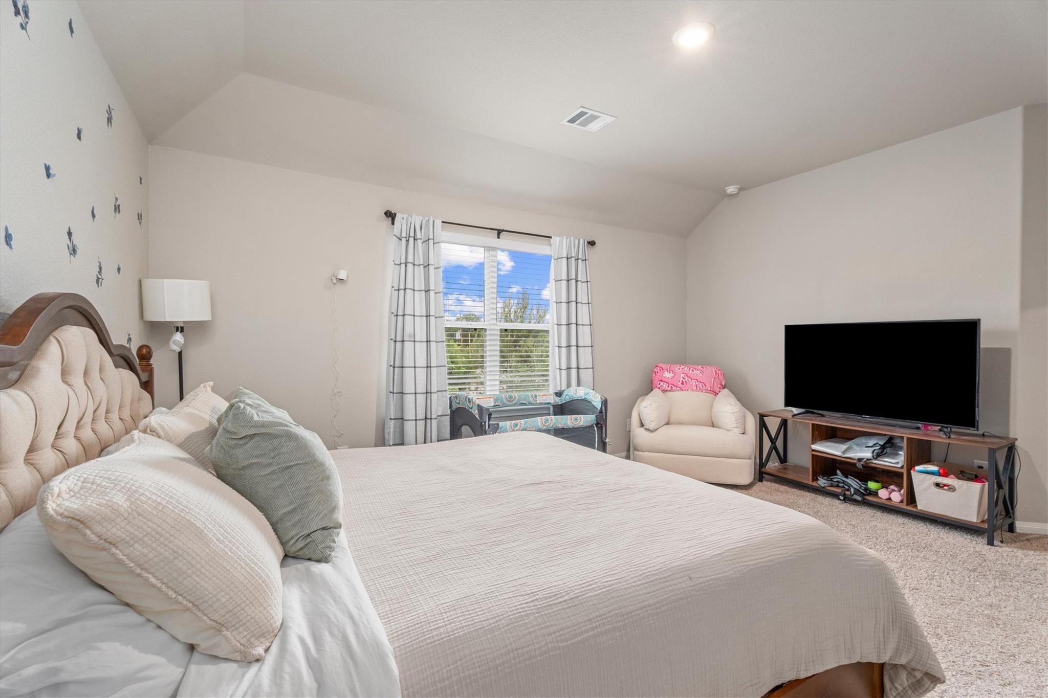1325 Mount Bassie Trail