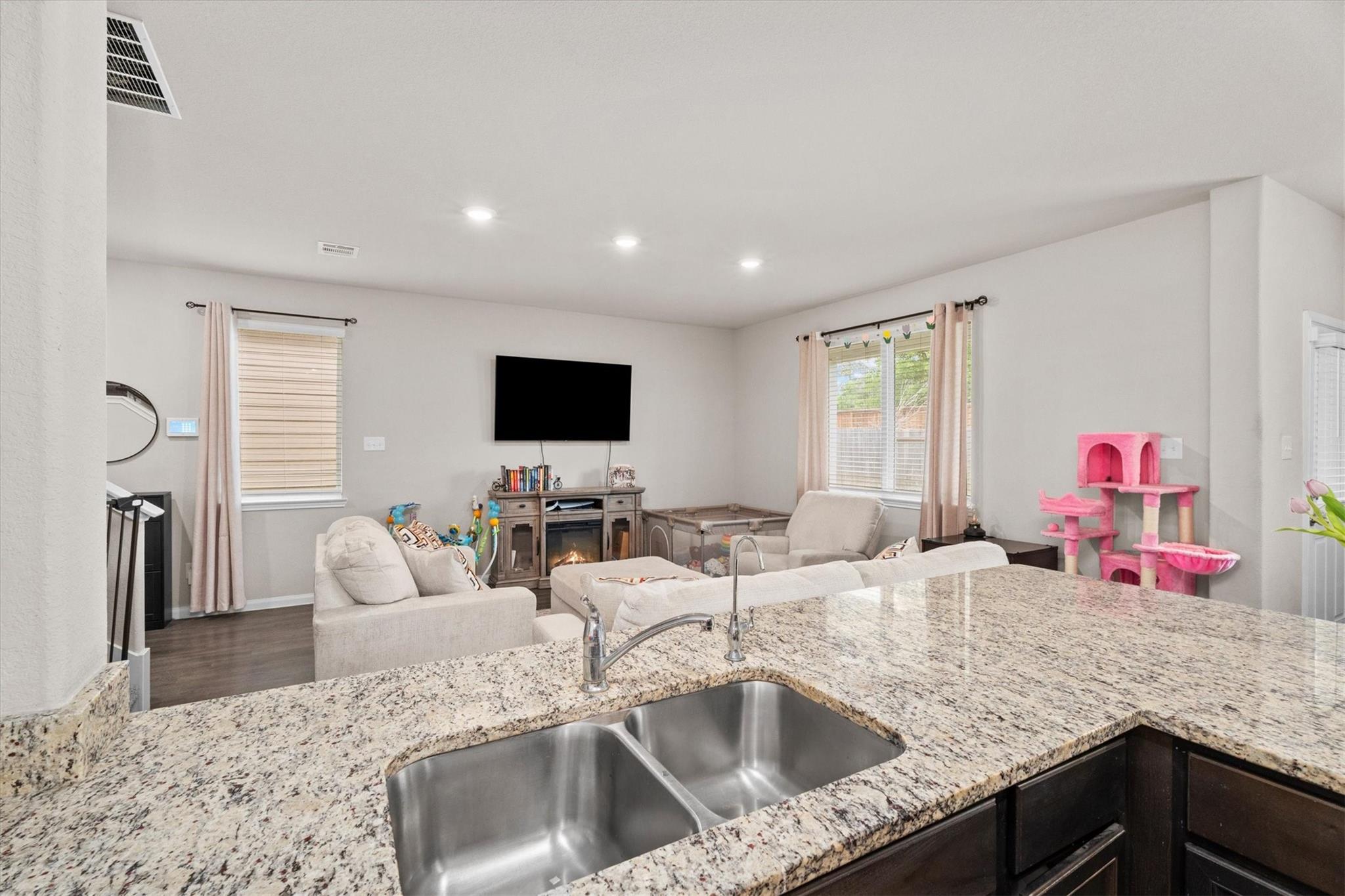 1325 Mount Bassie Trail