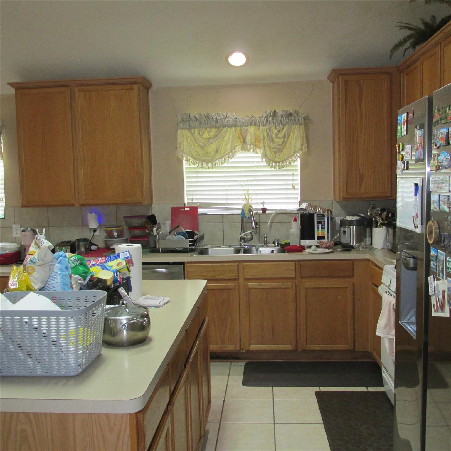 3255 Lakeway Lane