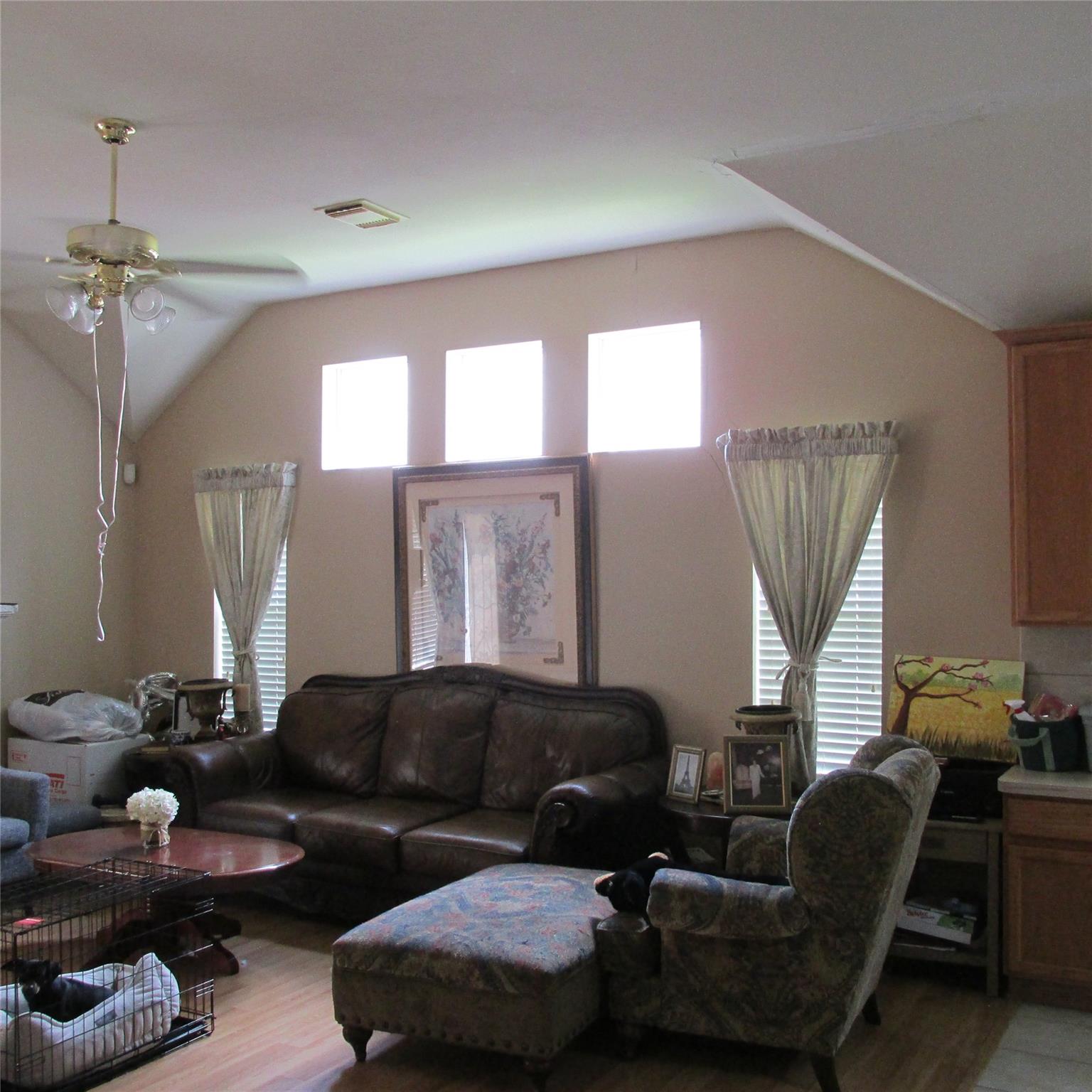 3255 Lakeway Lane