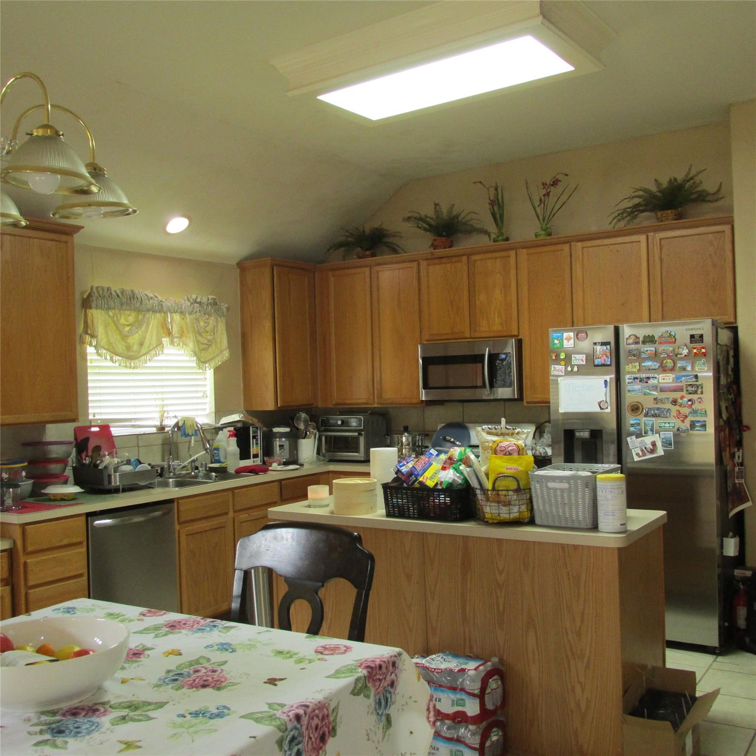 3255 Lakeway Lane