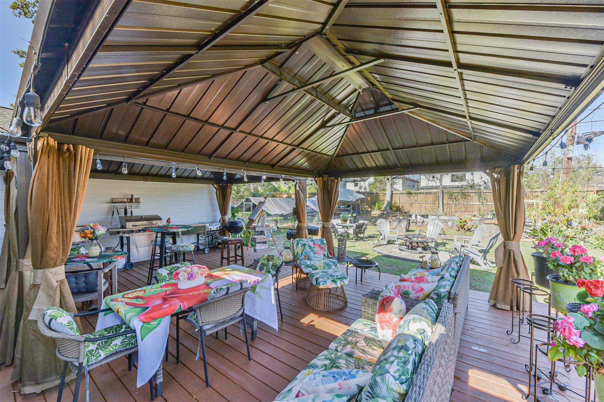 5002 Beechnut Street