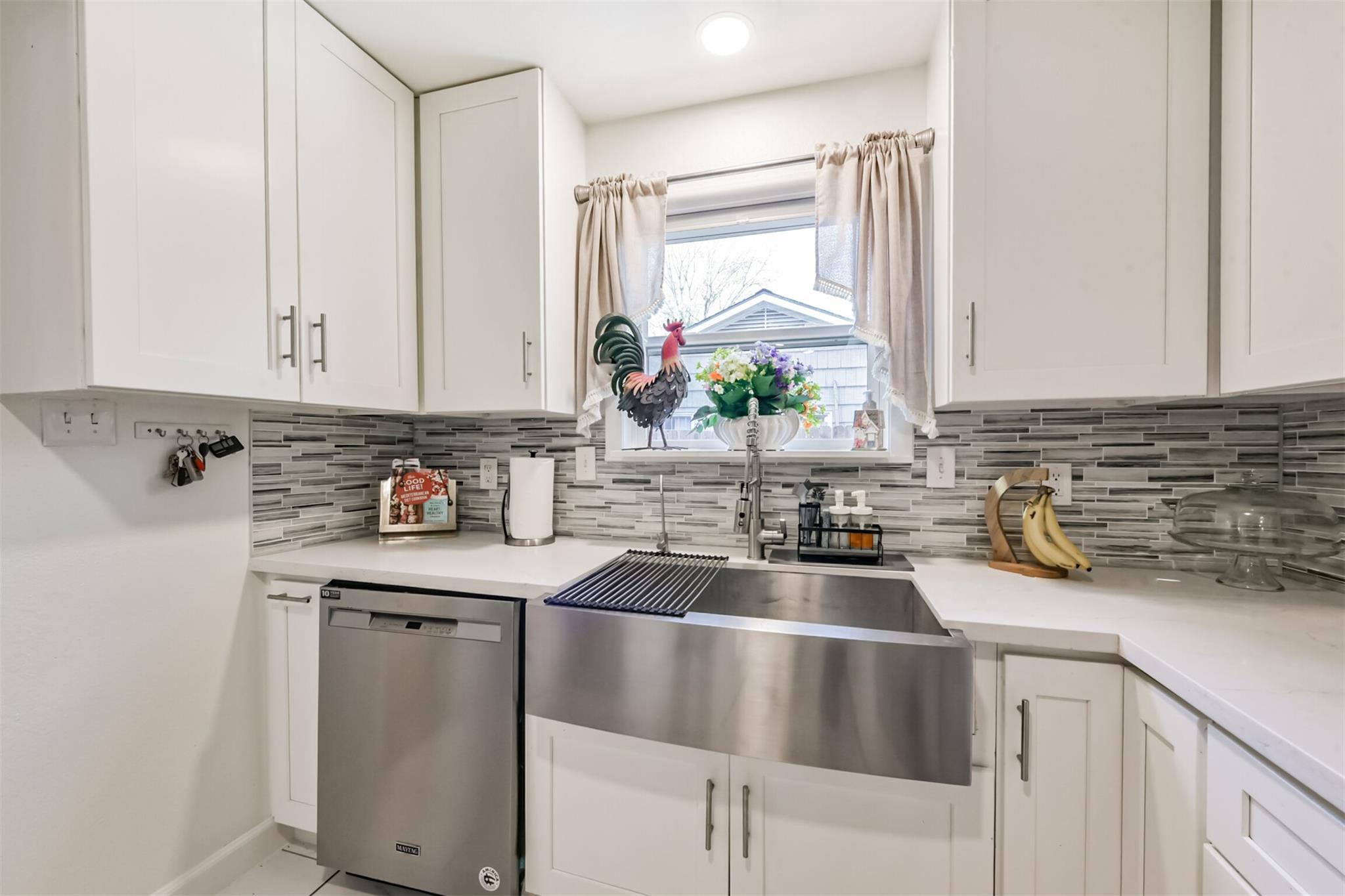 5002 Beechnut Street