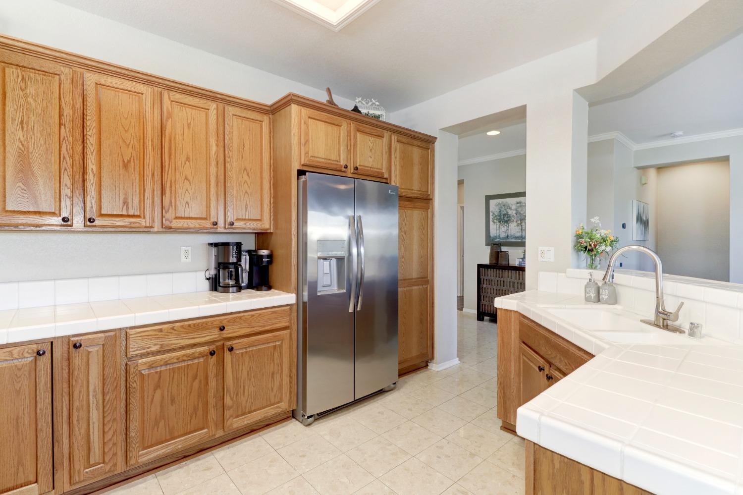 300 Waterfield Court