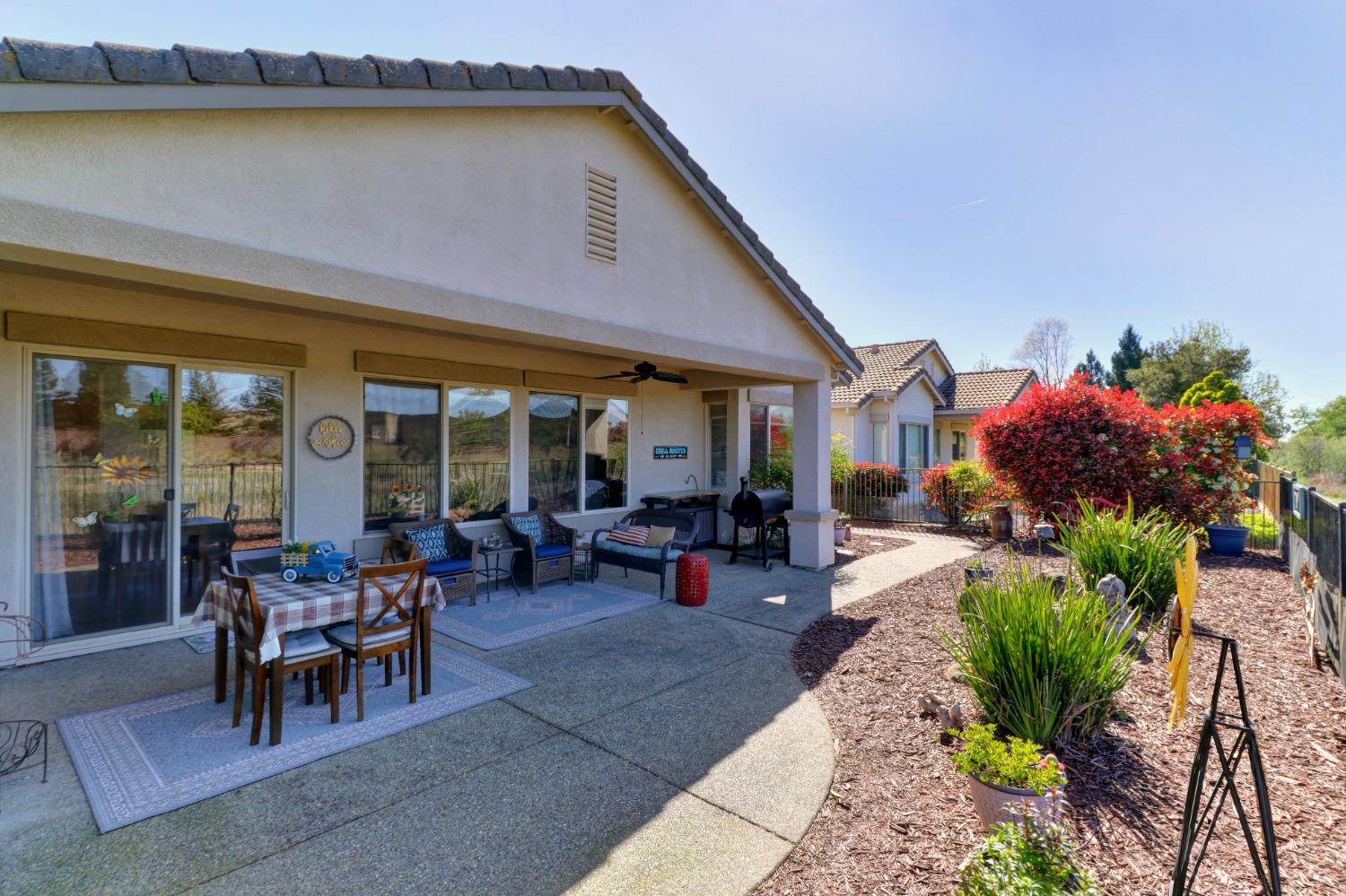 300 Waterfield Court