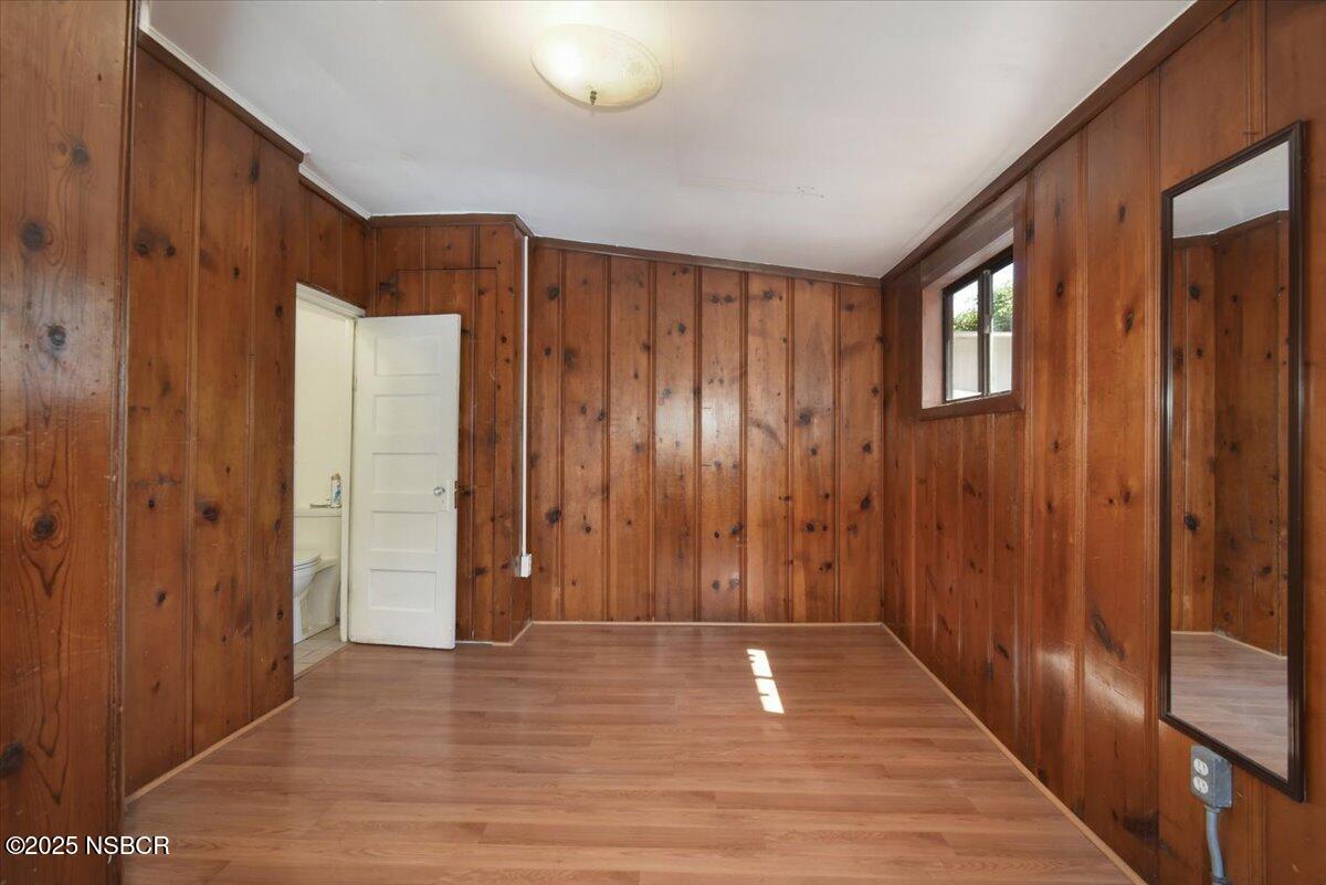 309 W Victoria Street