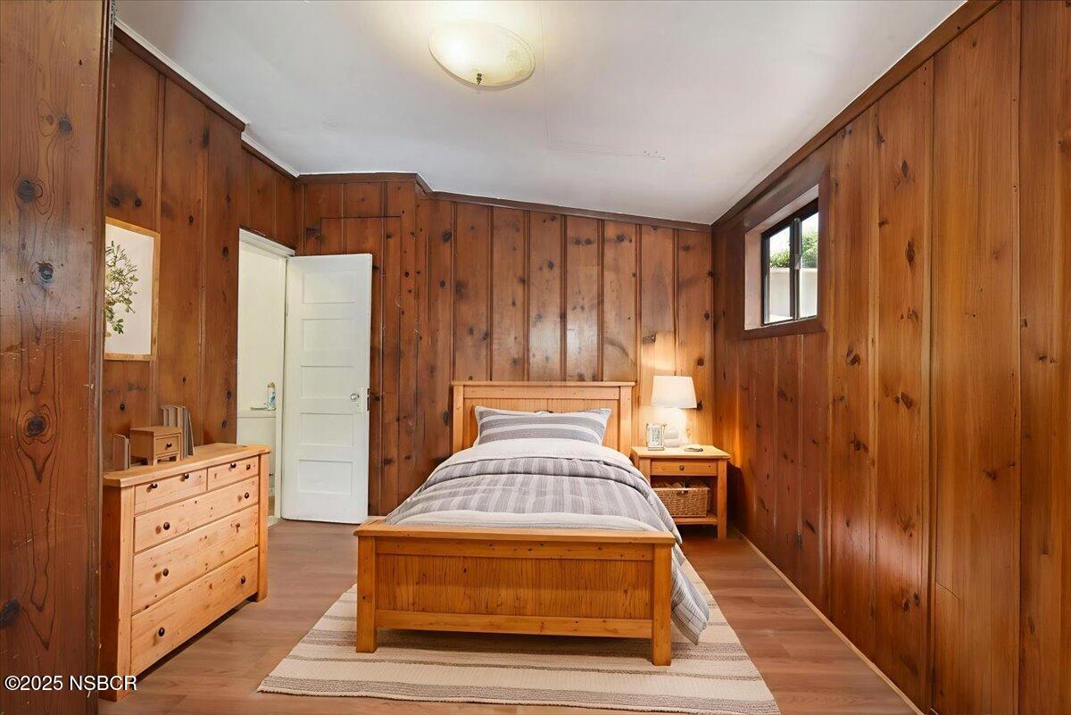 309 W Victoria Street