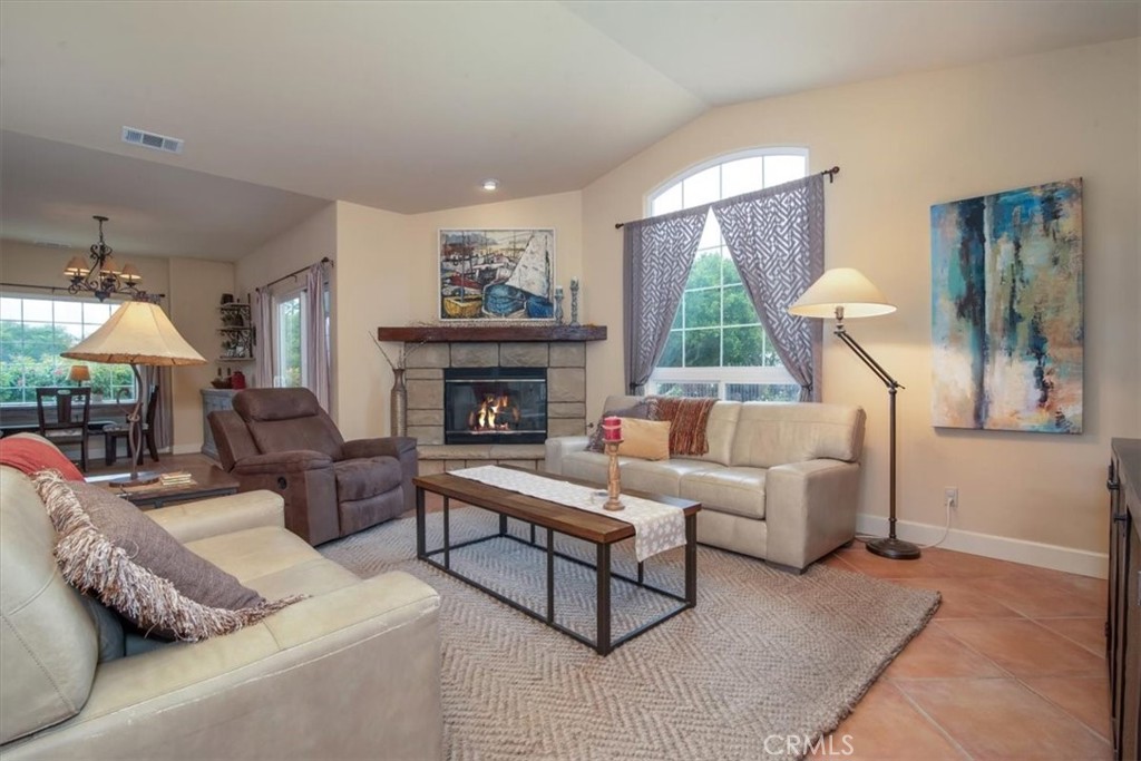 1215 Harris Drive