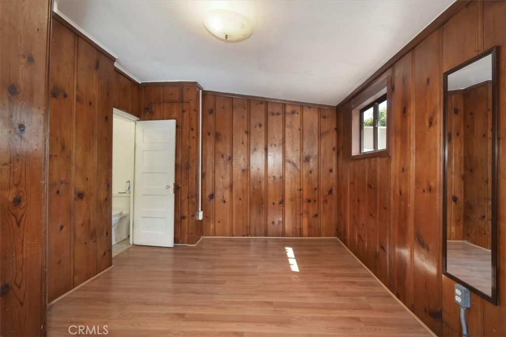 309 W Victoria Street