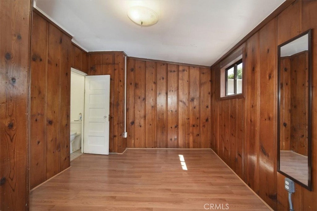 309 W Victoria Street