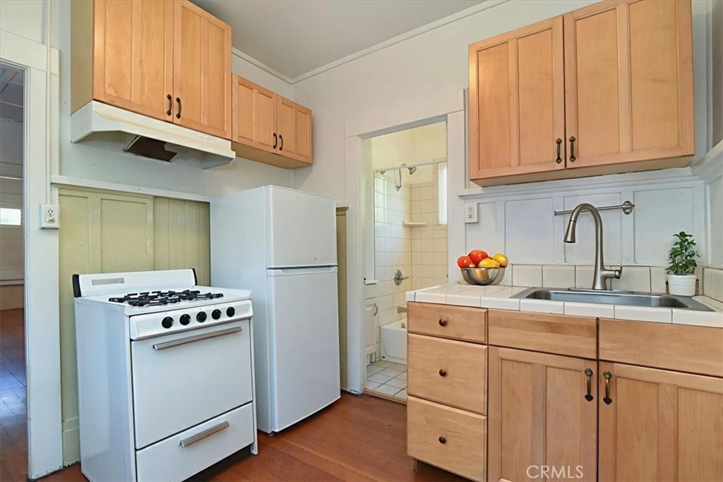 309 W Victoria Street