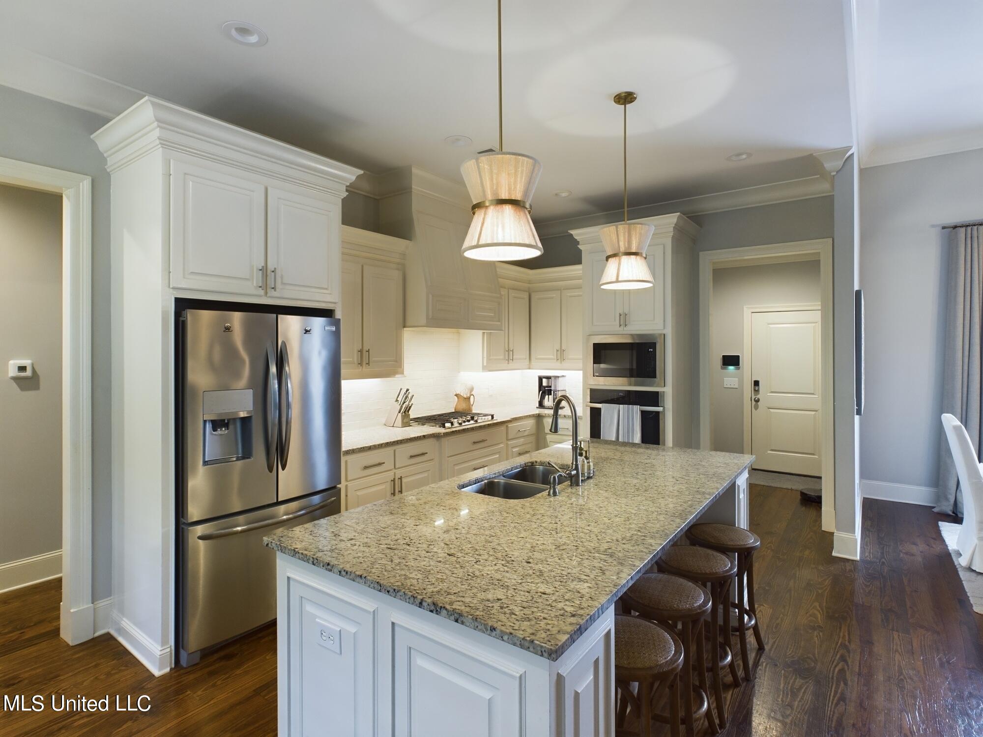 206 Kingswood Place Place