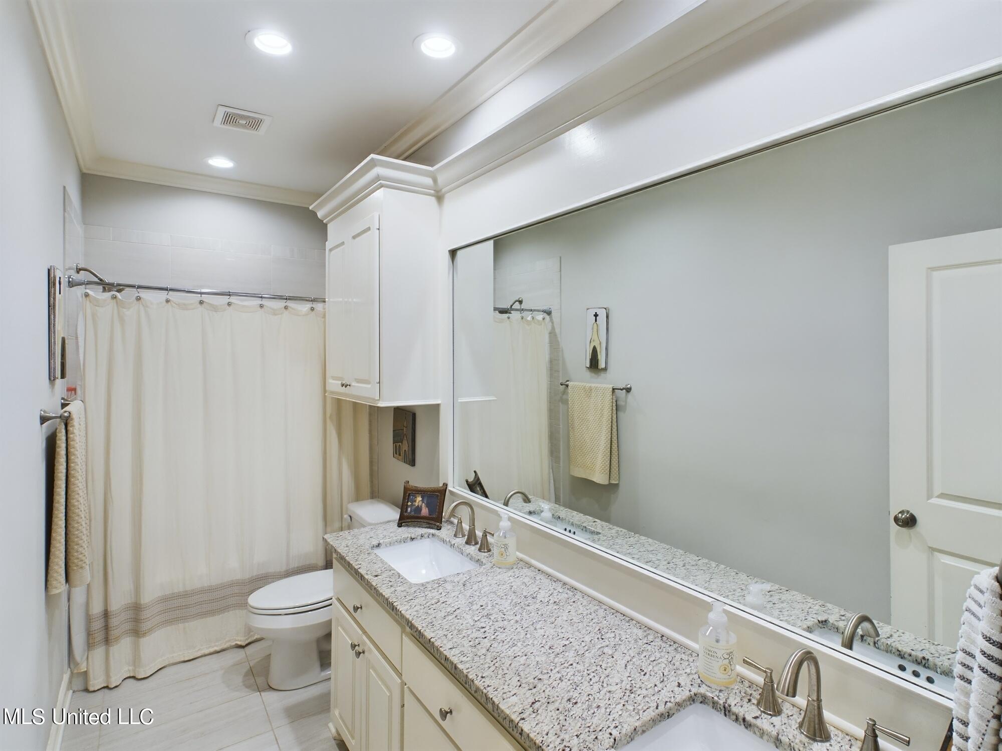 206 Kingswood Place Place