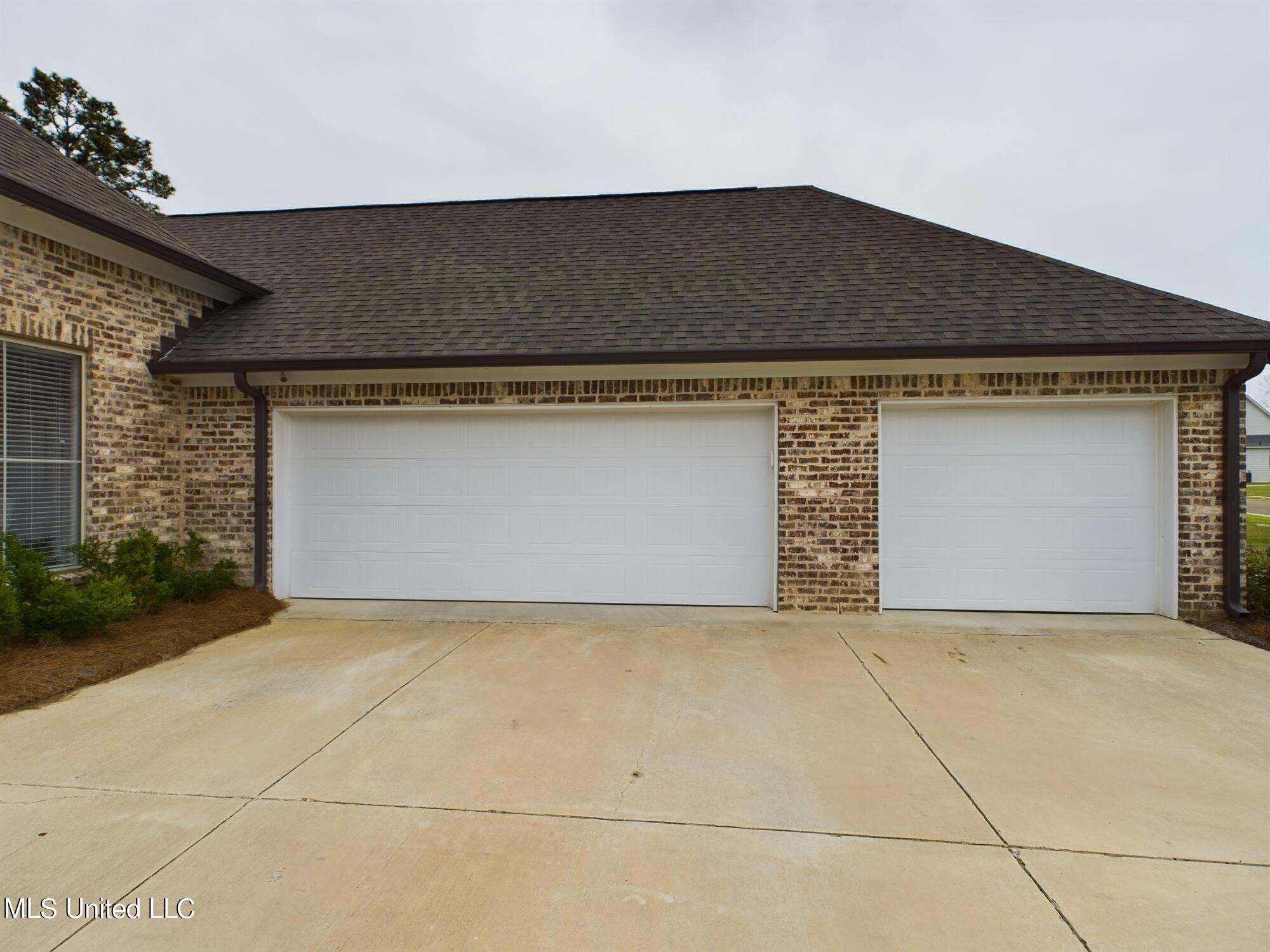 206 Kingswood Place Place
