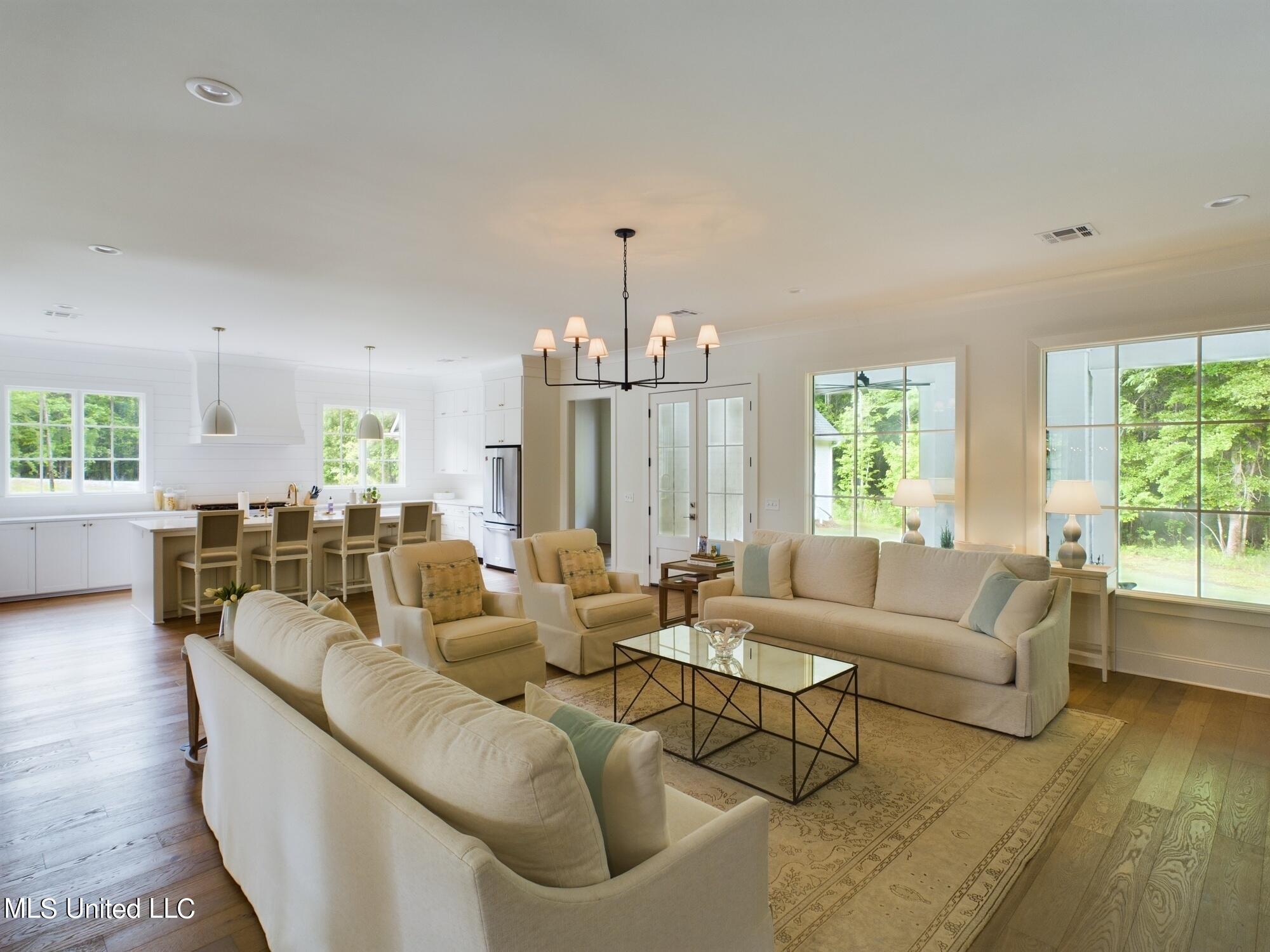 211b Chestnut Spring Road Road