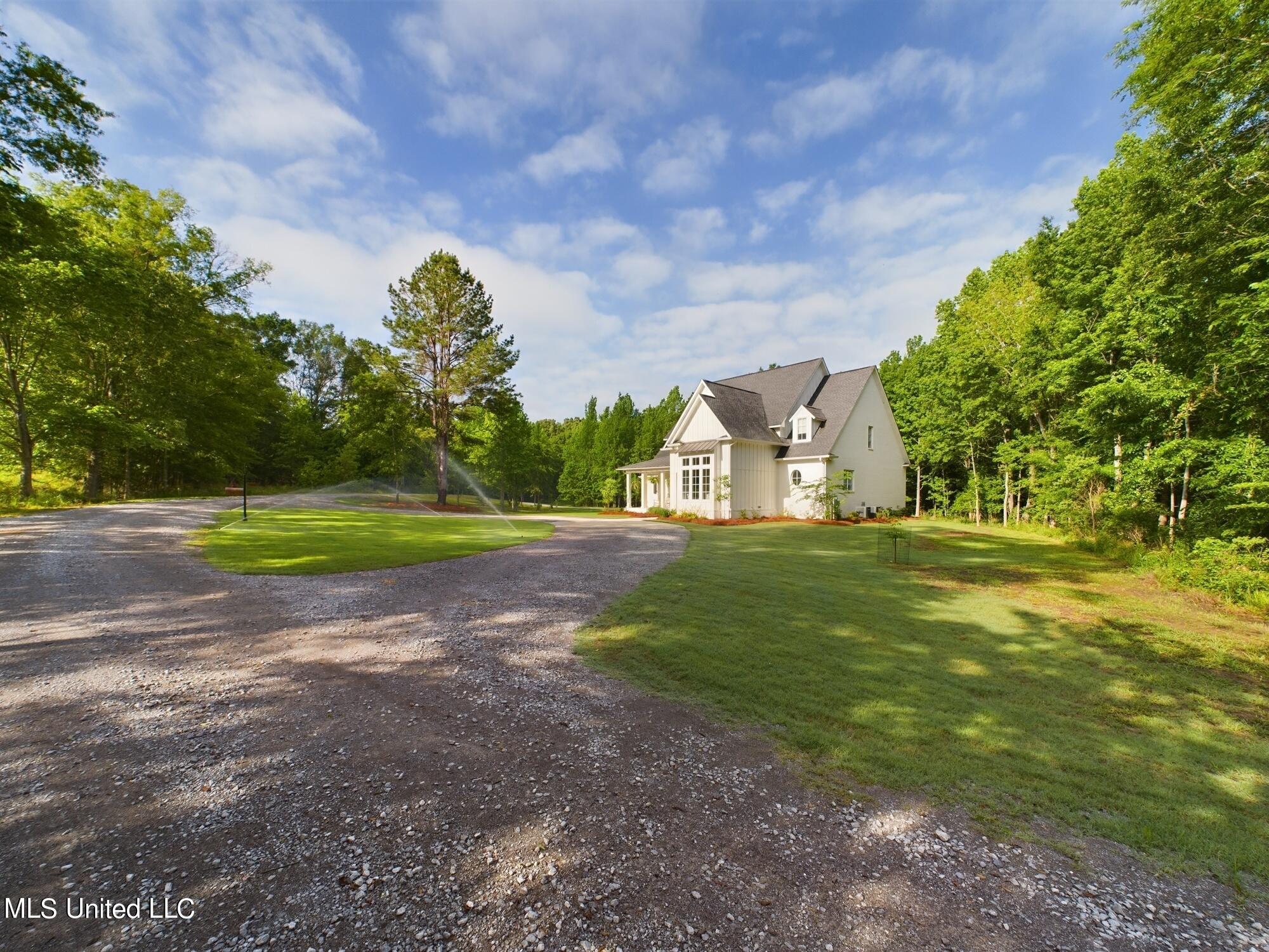 211b Chestnut Spring Road Road