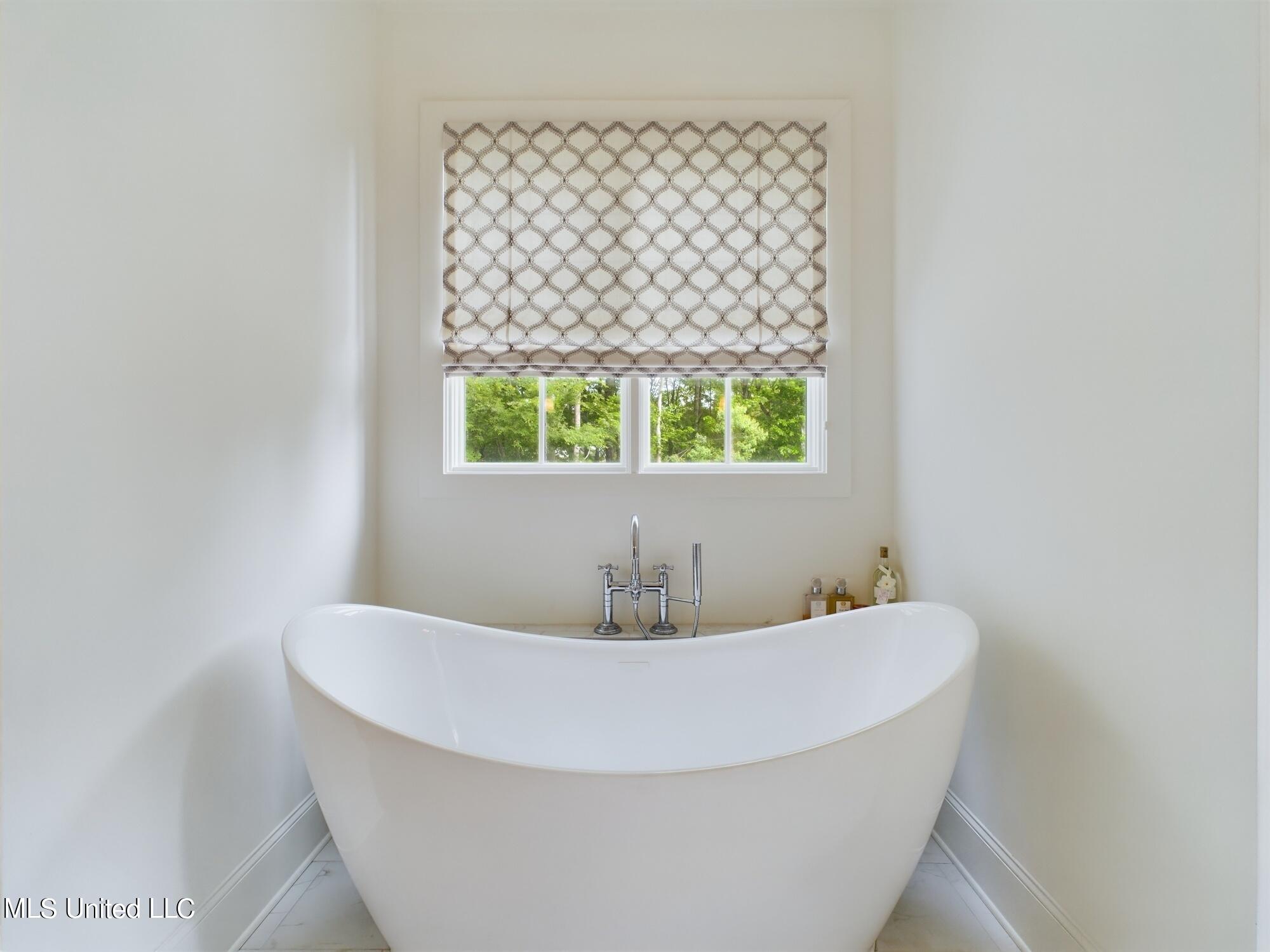 211b Chestnut Spring Road Road