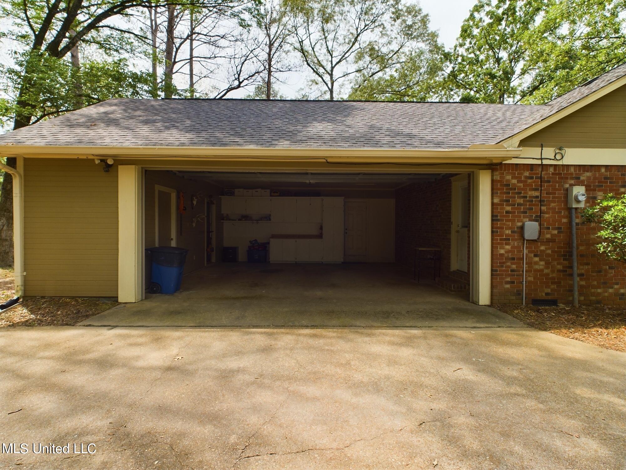 104 Hunter Court Court