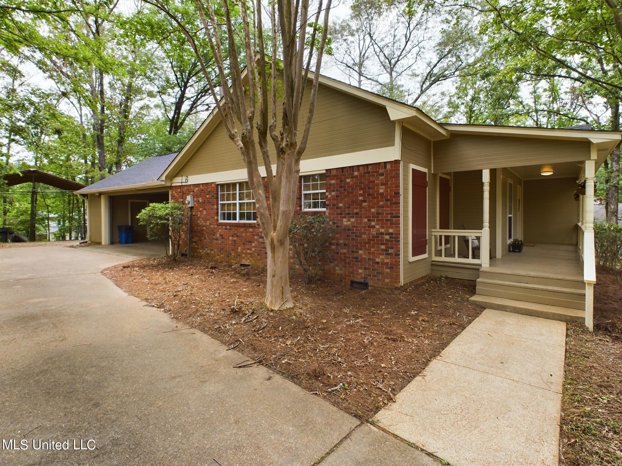 104 Hunter Court Court