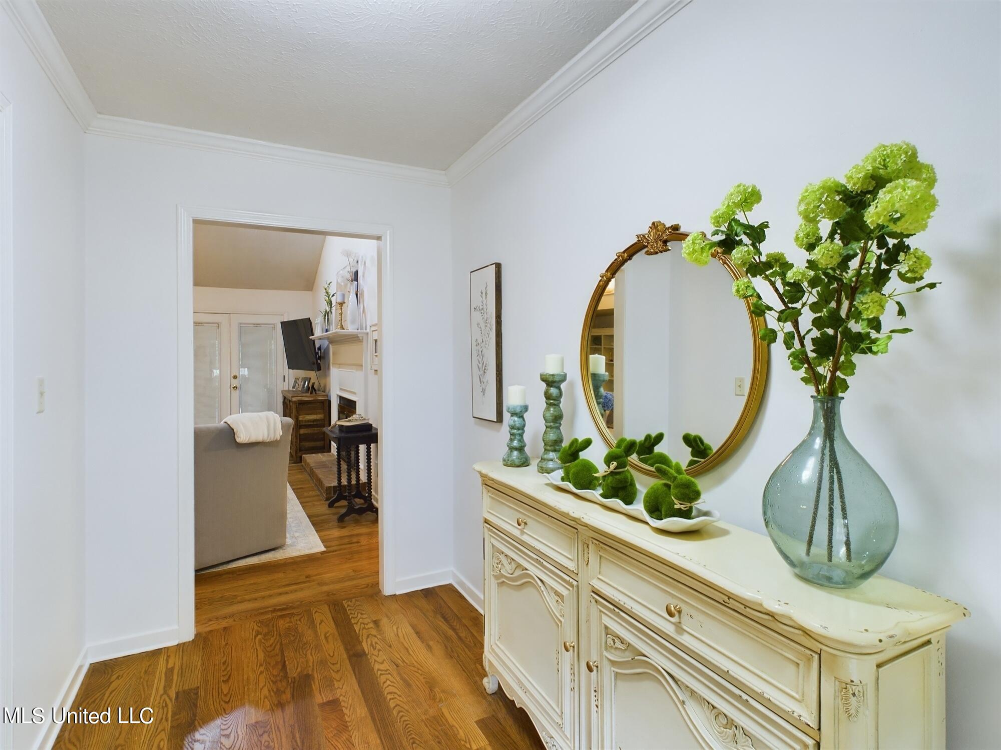 104 Hunter Court Court