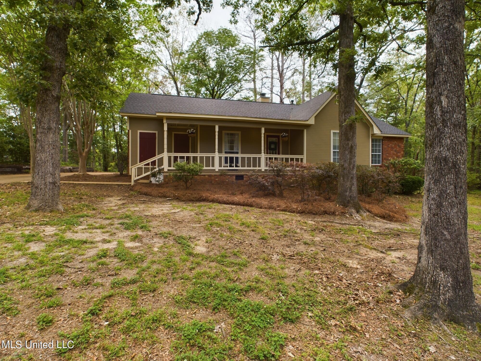 104 Hunter Court Court