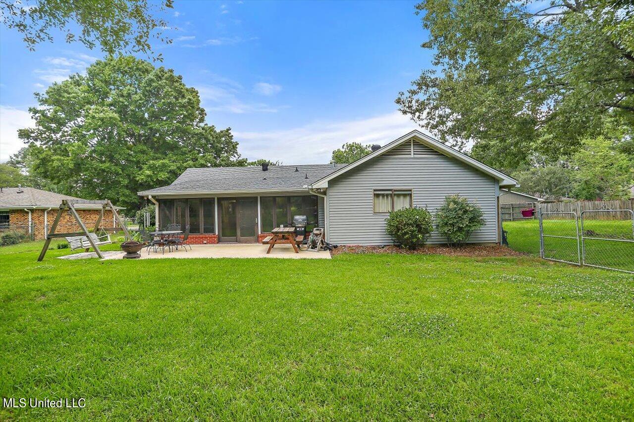214 Oak Bend