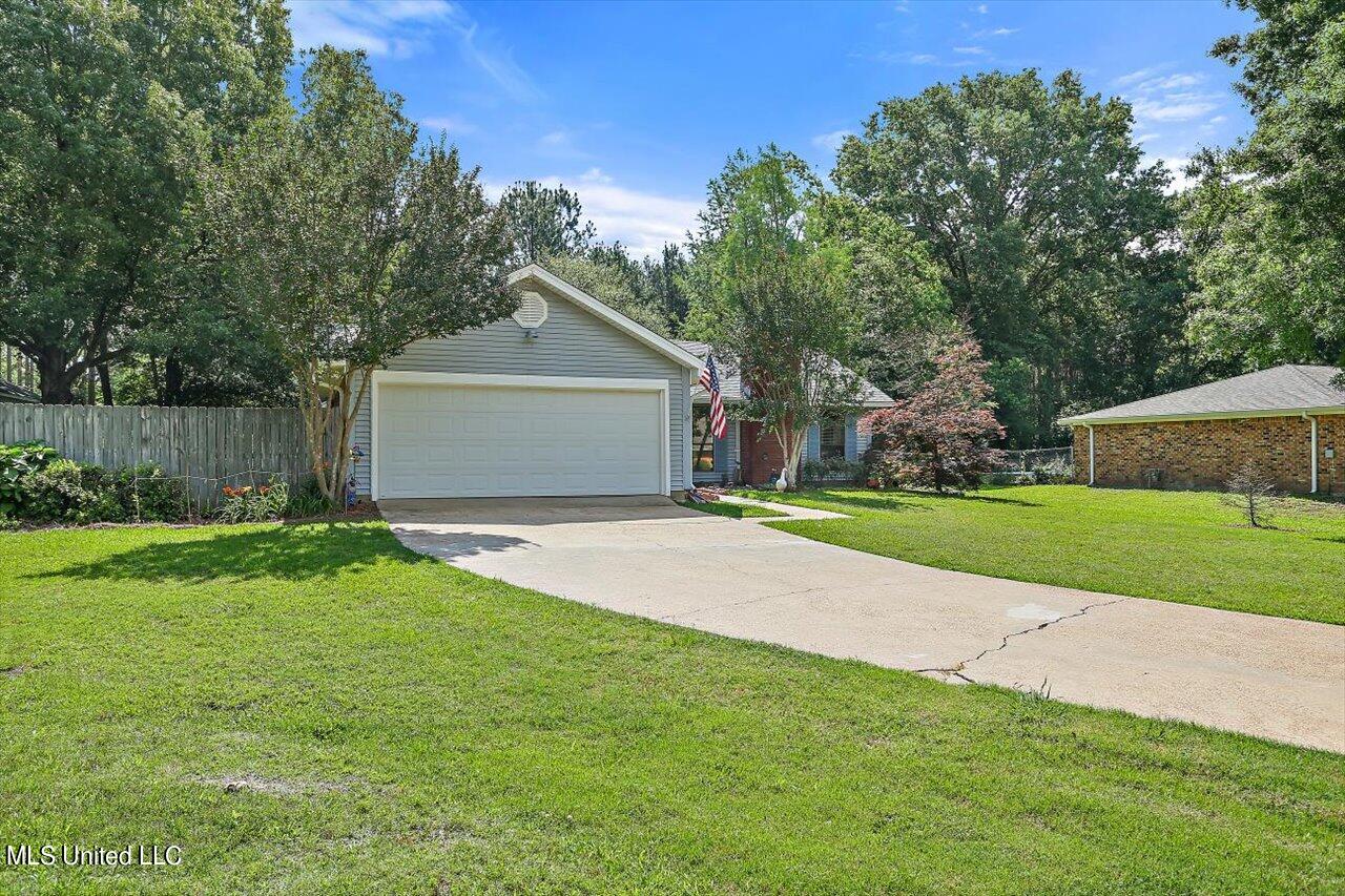 214 Oak Bend