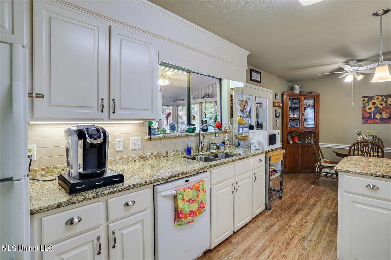 214 Oak Bend