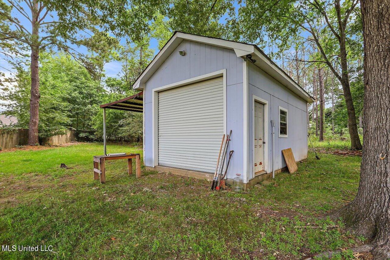 214 Oak Bend