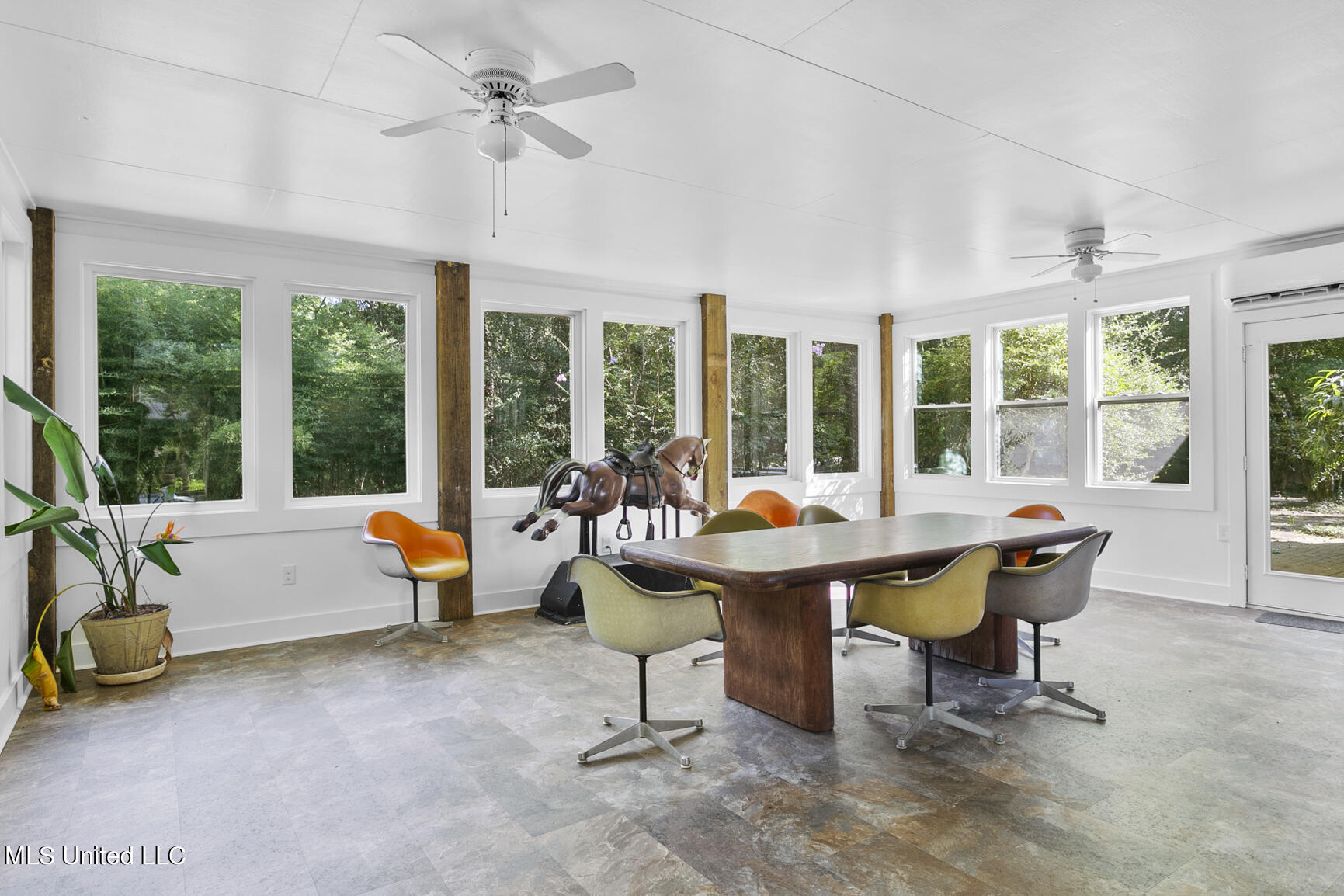 2349 Twin Lakes Circle