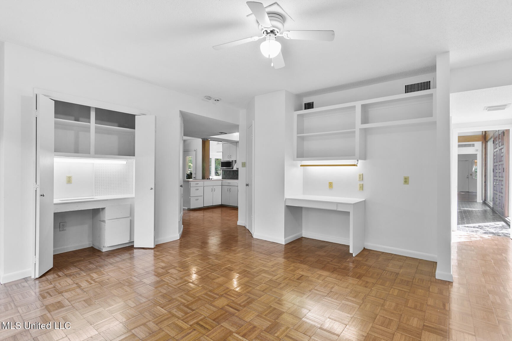 2349 Twin Lakes Circle