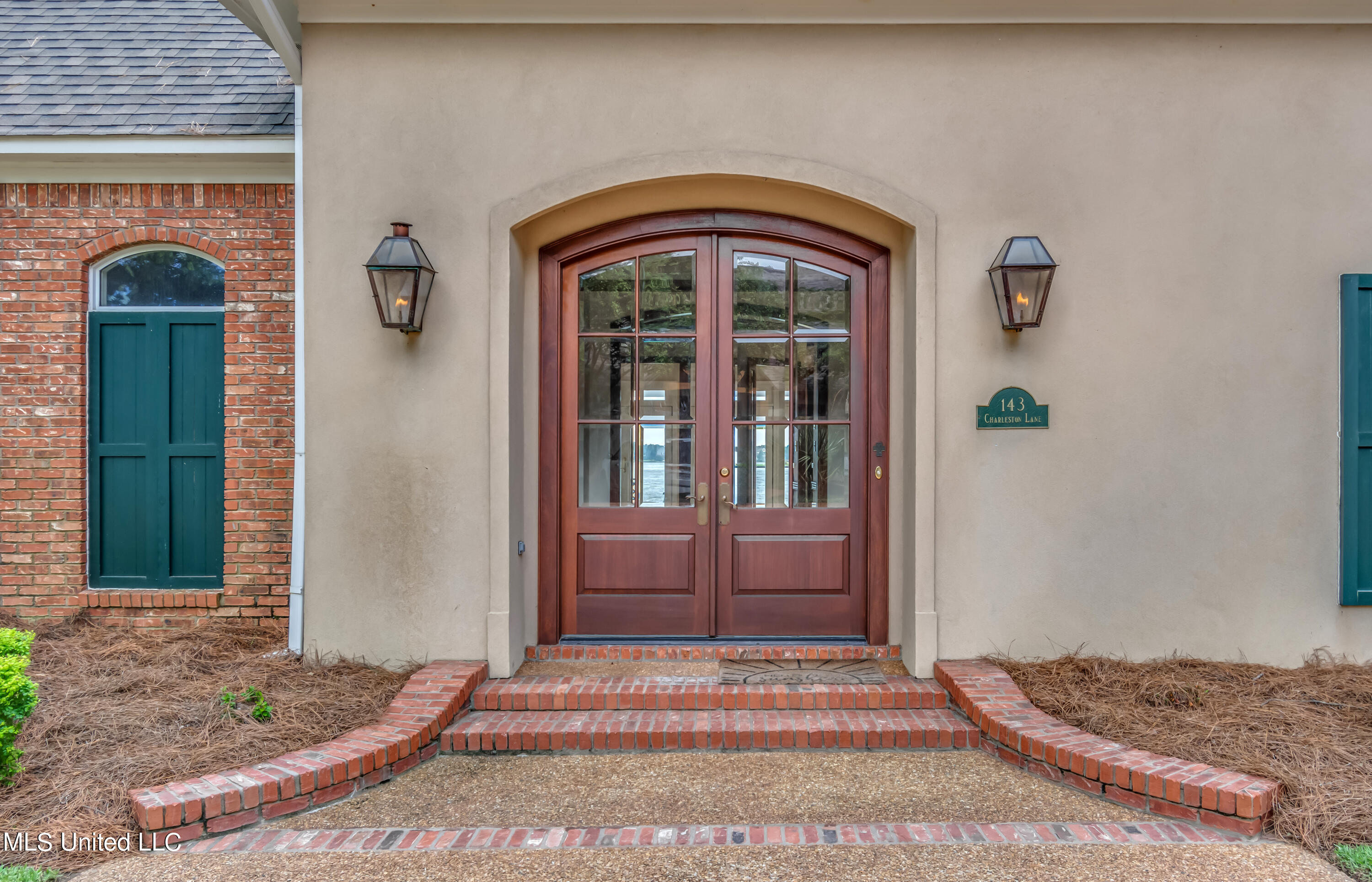 143 Charleston Lane