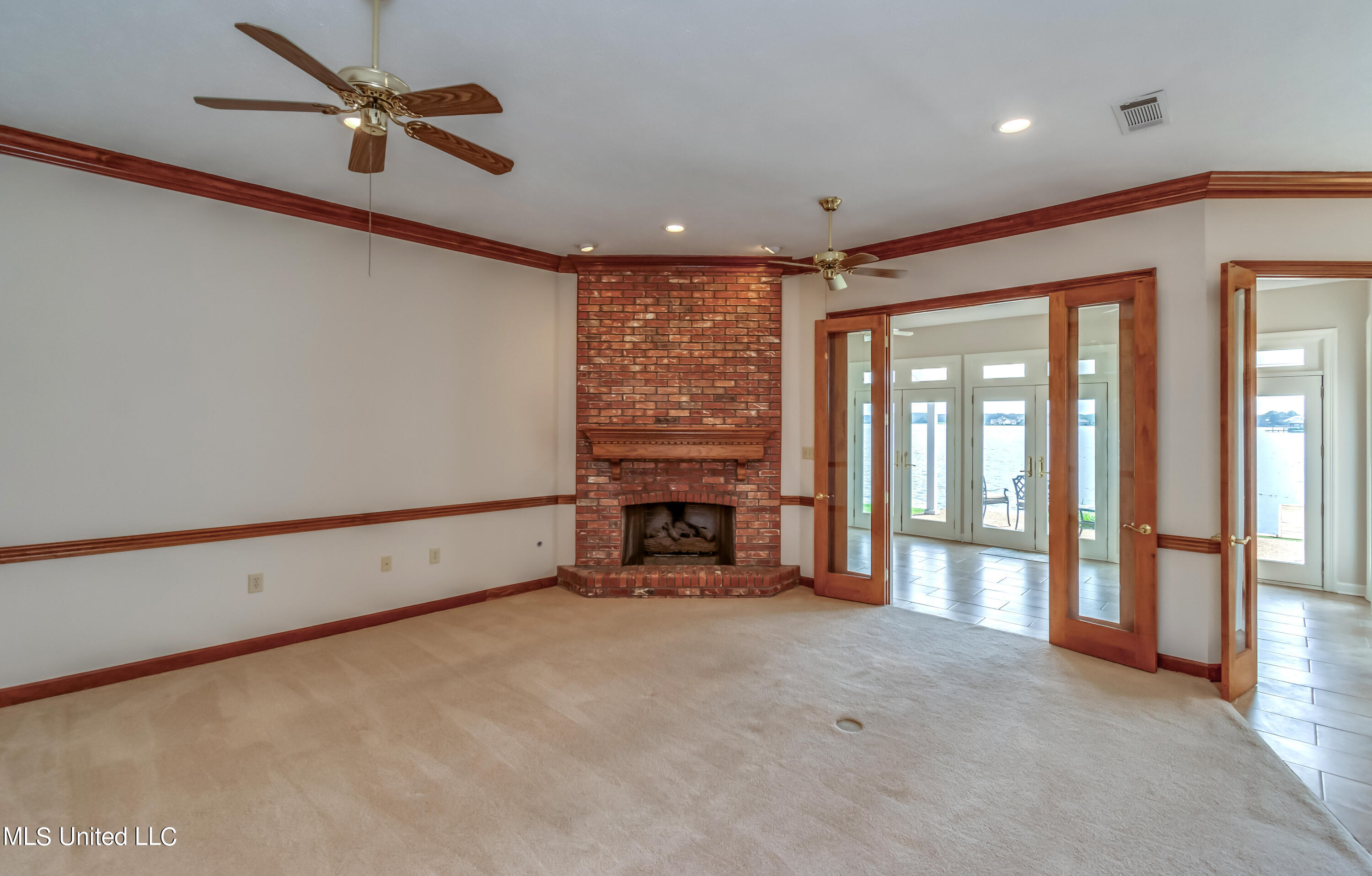 143 Charleston Lane