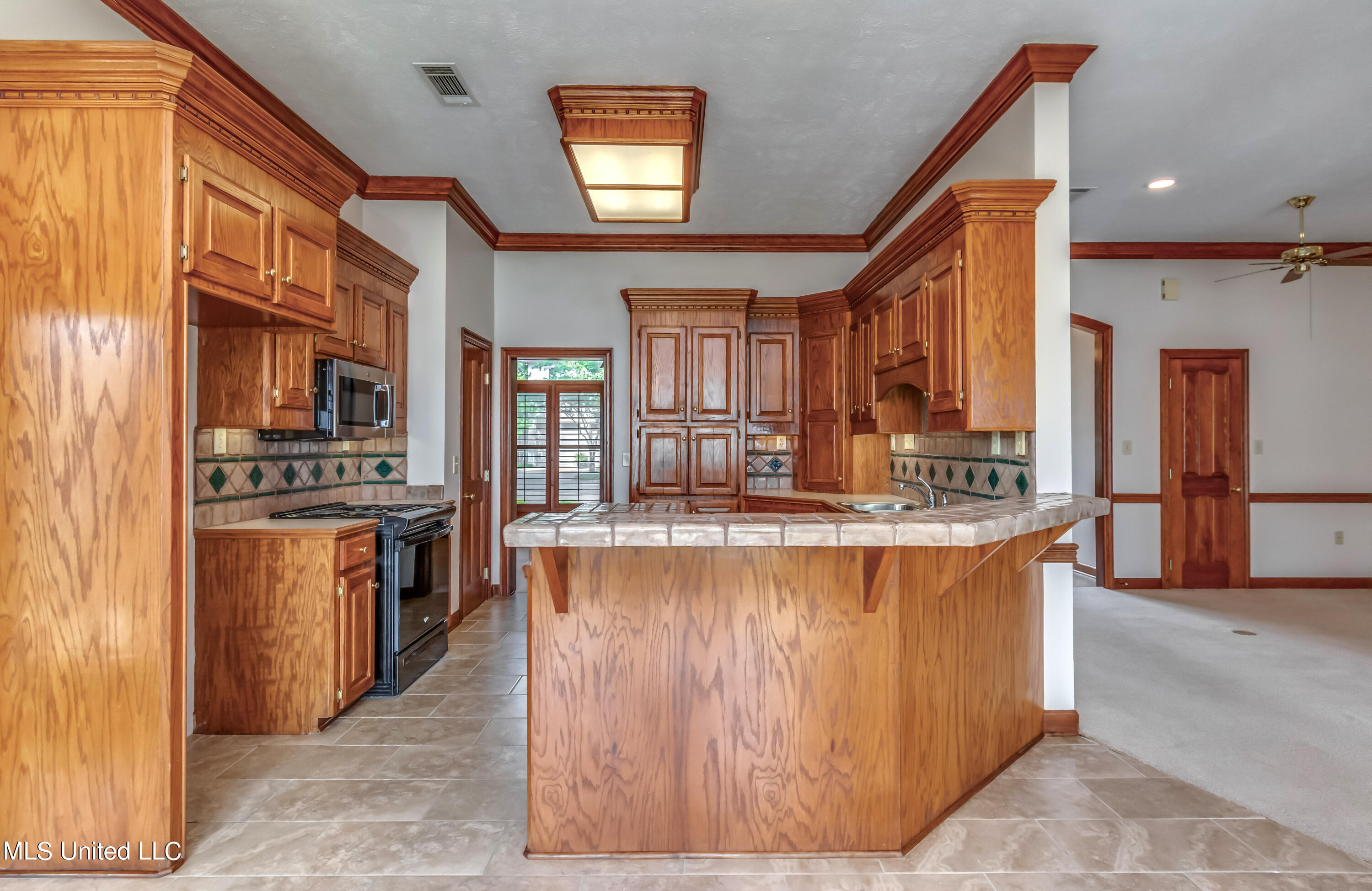 143 Charleston Lane