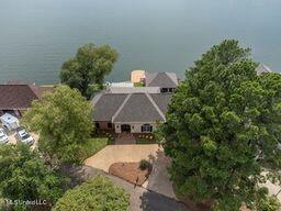 143 Charleston Lane