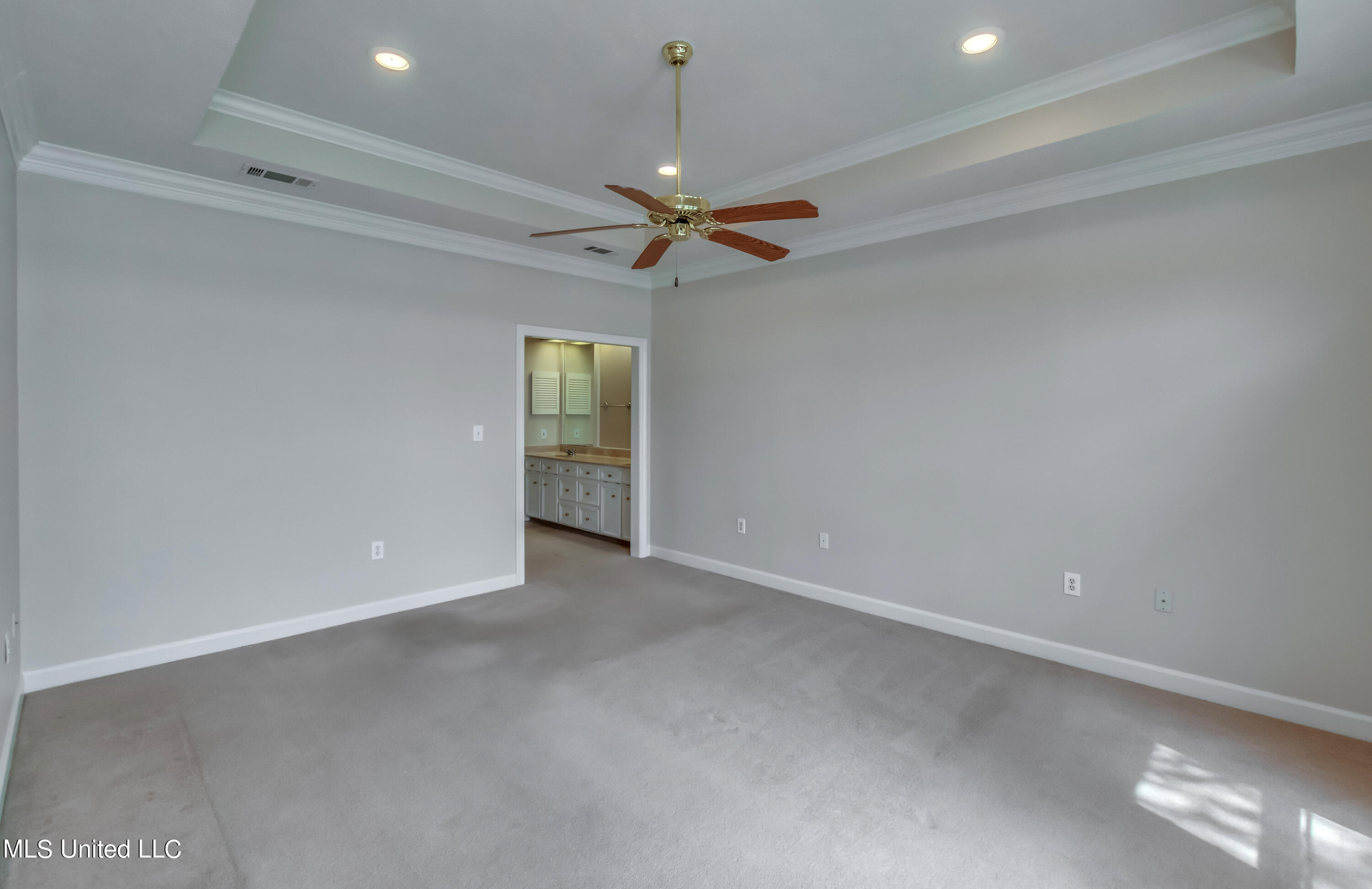 143 Charleston Lane