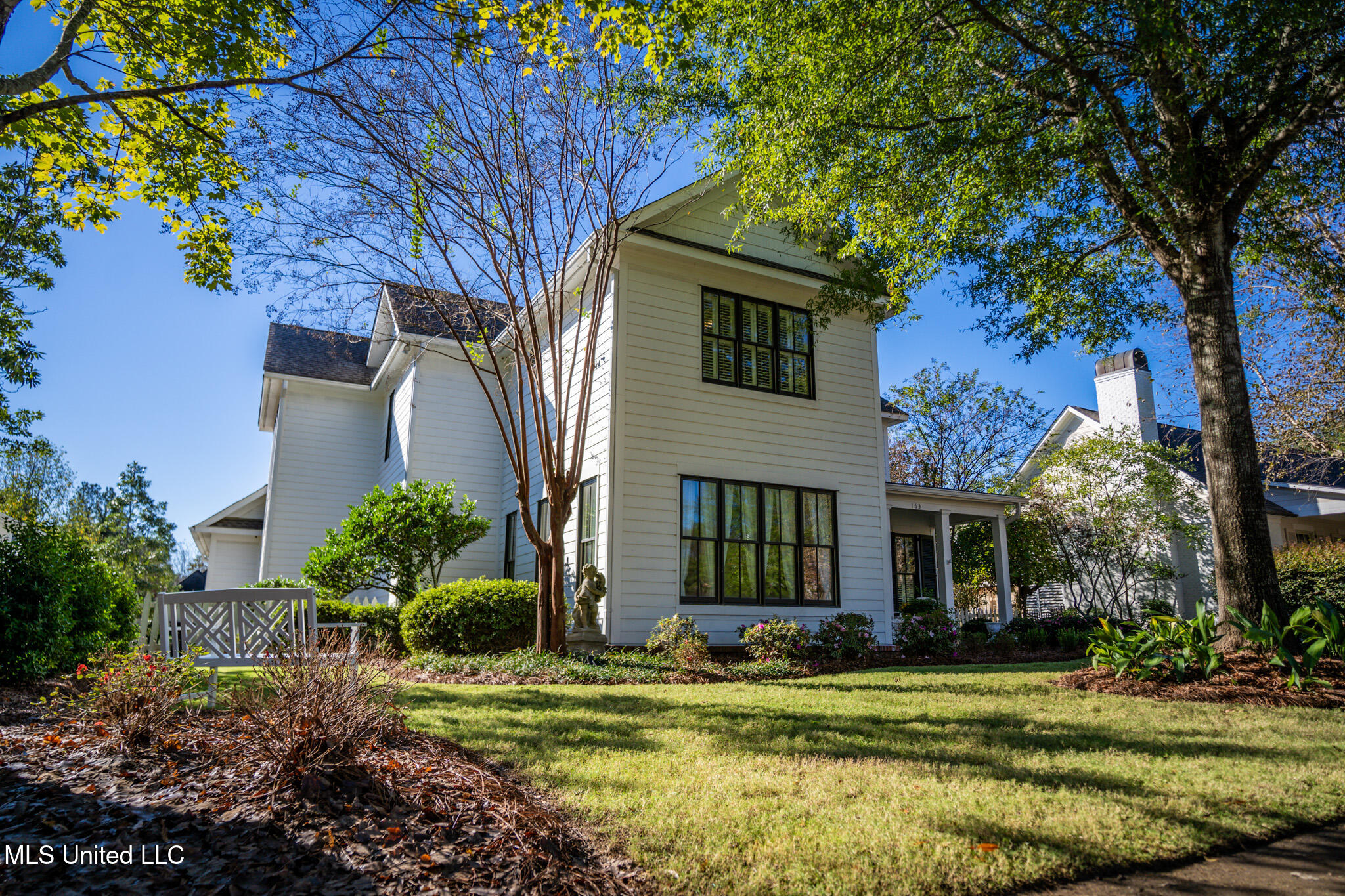 163 Reunion Boulevard