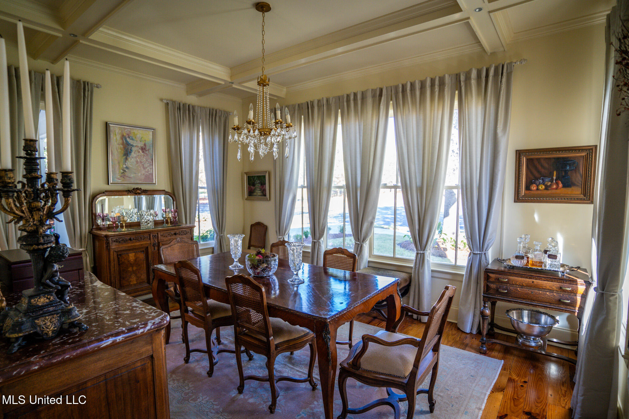 163 Reunion Boulevard