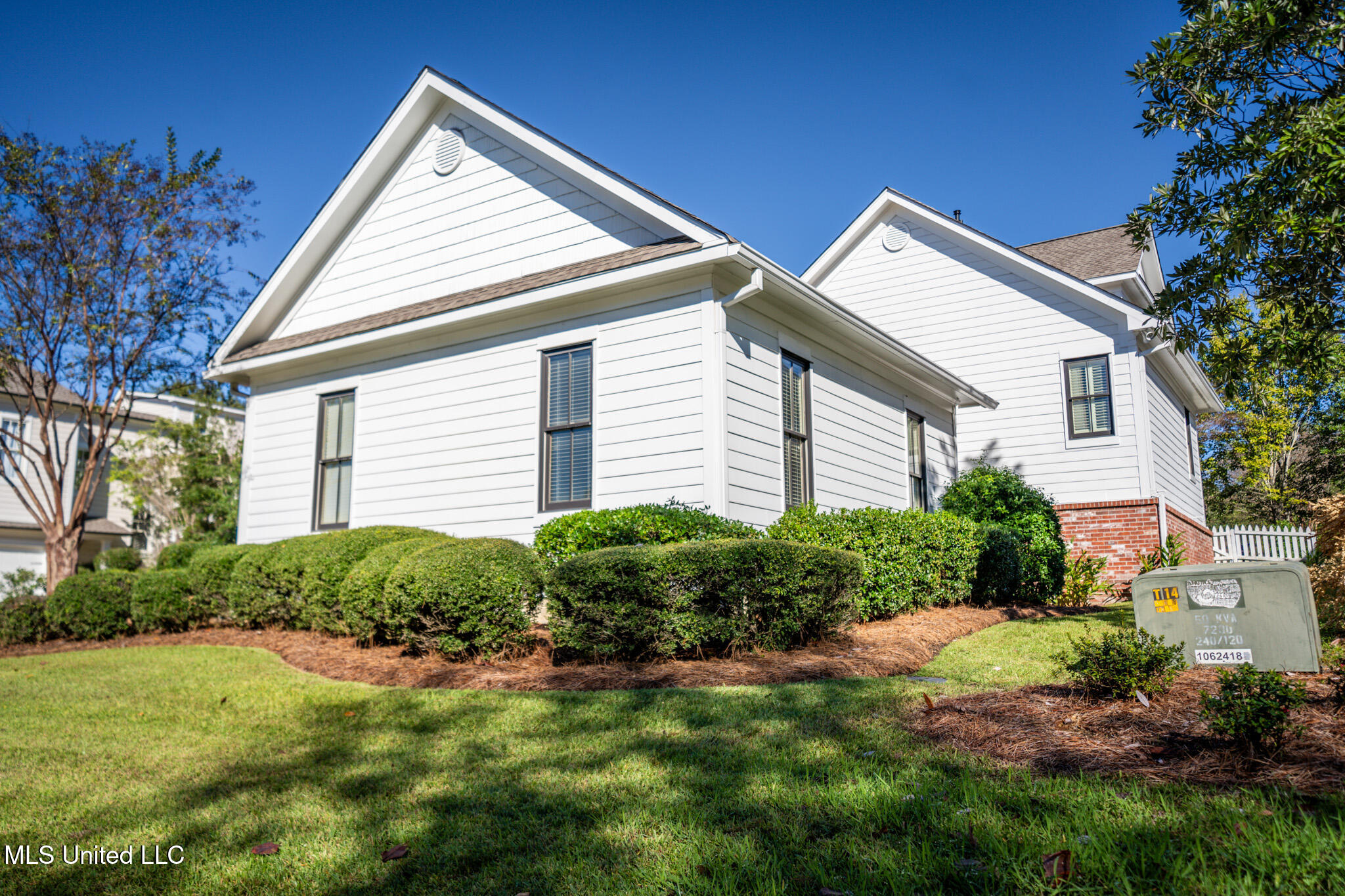 163 Reunion Boulevard