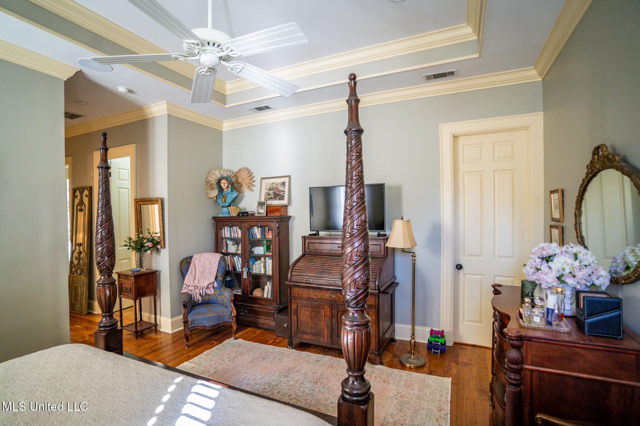 163 Reunion Boulevard