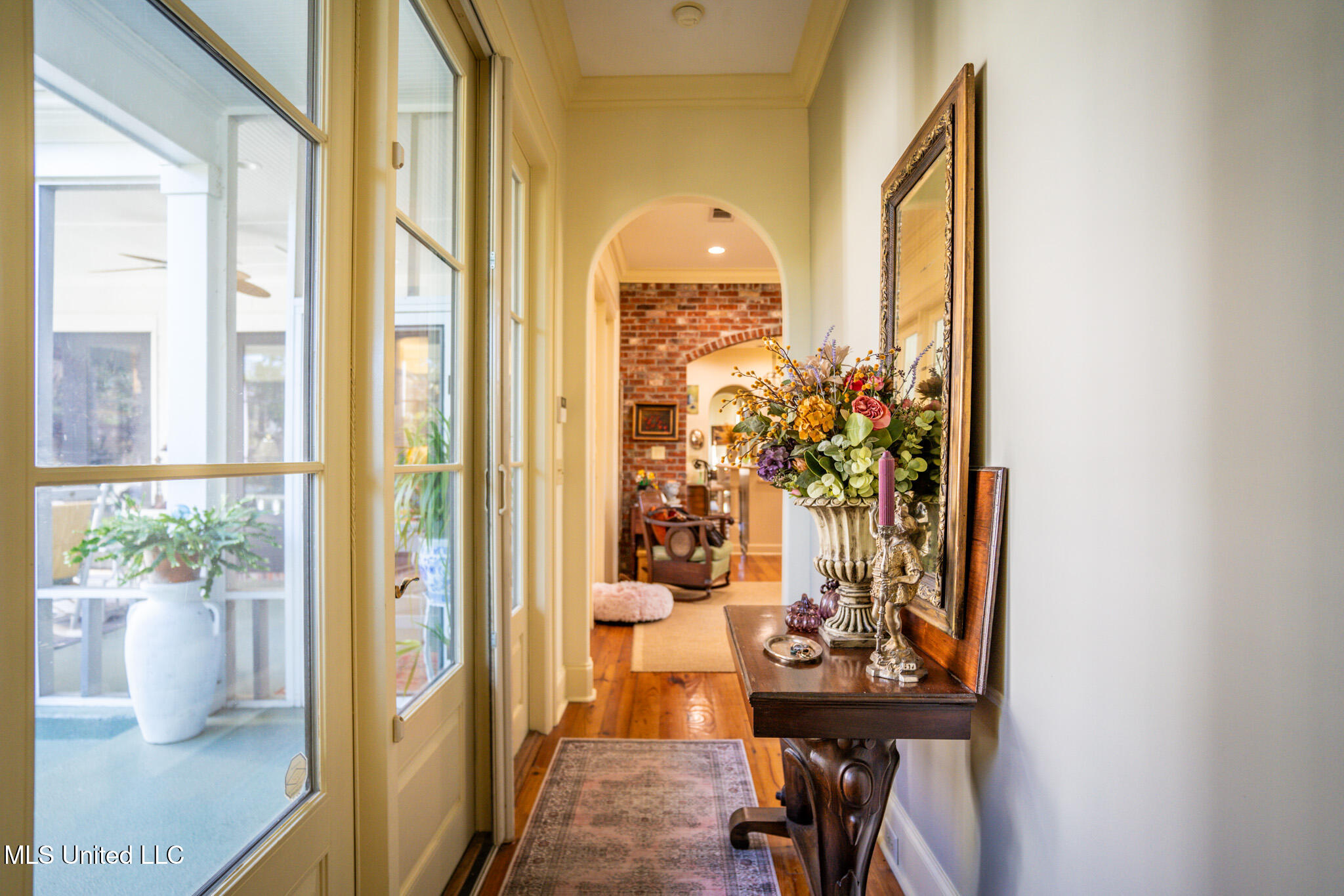 163 Reunion Boulevard